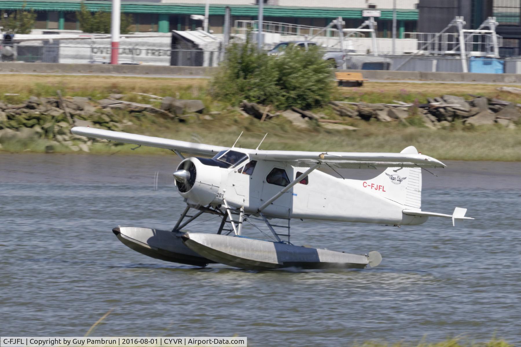 C-FJFL, 1956 De Havilland Canada DHC-2 Beaver Mk.1 C/N 898, At YVR harbour