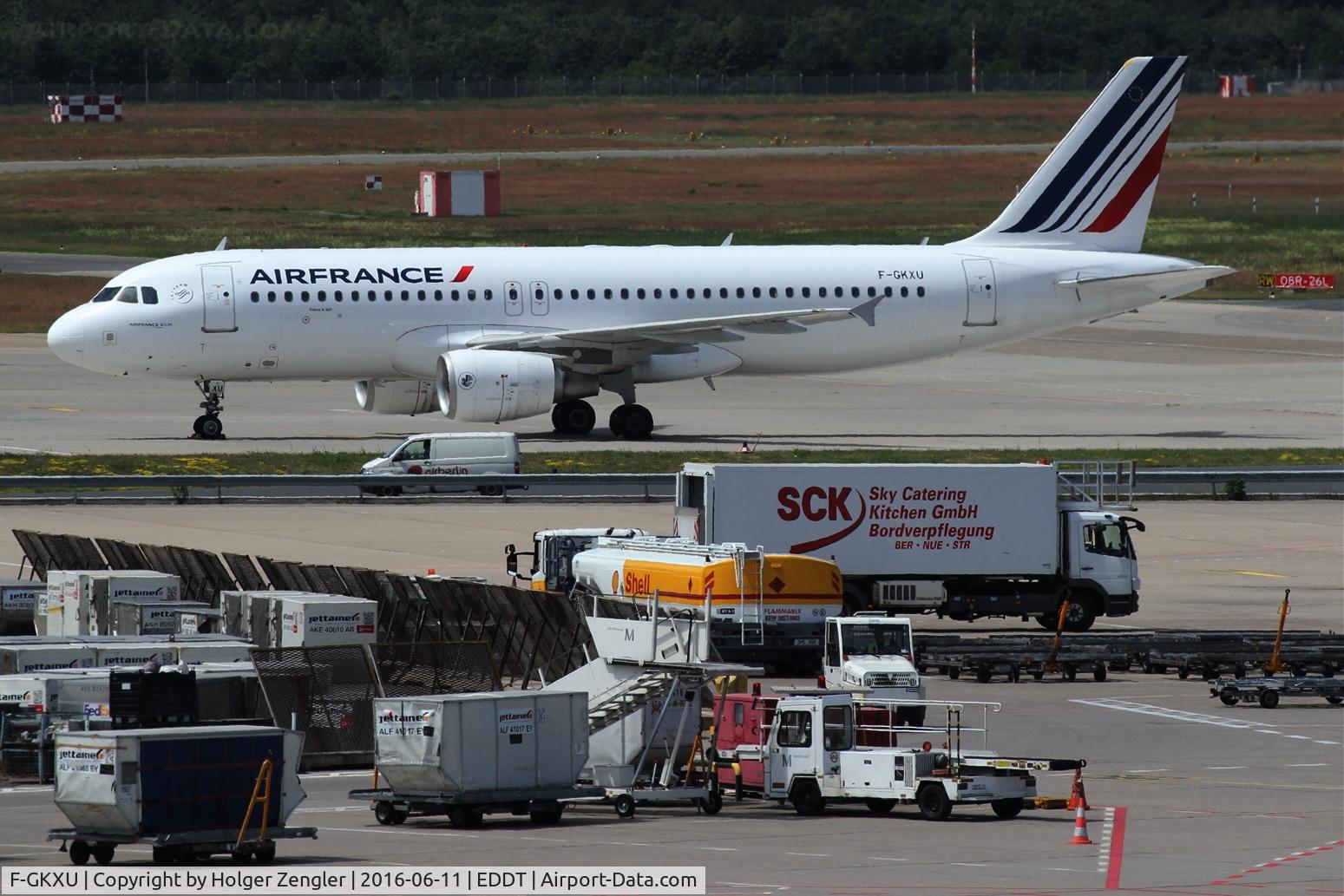 F-GKXU, 2009 Airbus A320-214 C/N 4063, TXL waving good bye tour no.4 since 2011