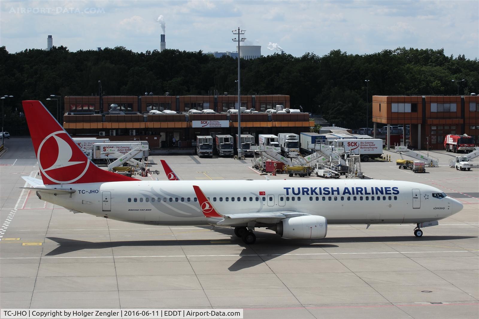 TC-JHO, 2013 Boeing 737-8F2 C/N 40987, TXL waving good bye tour no.4 since 2011