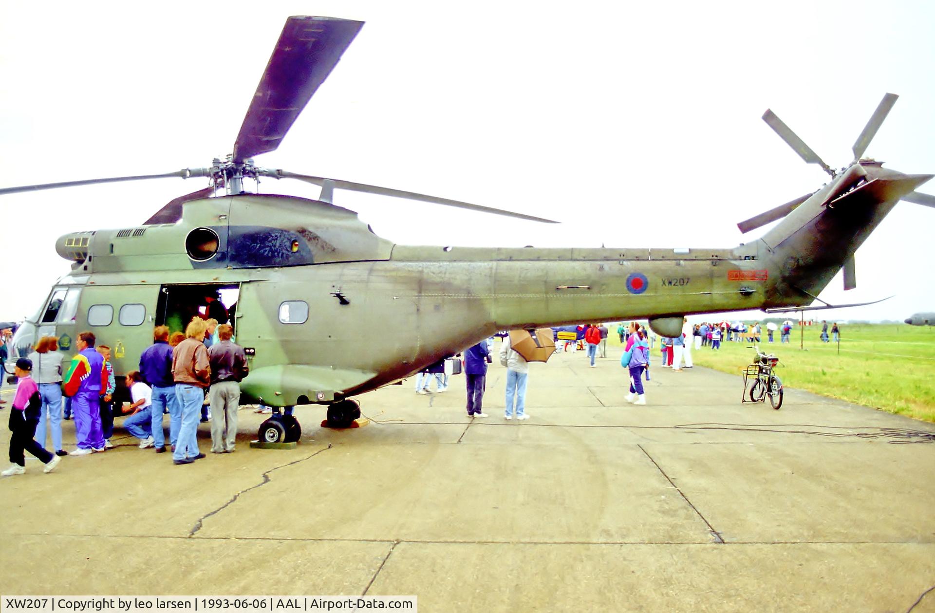 XW207, 1971 Westland Puma HC.1 C/N 1091, Aalborg AB Denmark RDAF open house 6.6.93