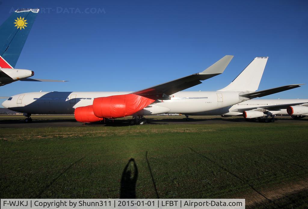 F-WJKJ, 2003 Airbus A340-541 C/N 478, C/n 0478 - Still stored in all white c/s without titles... ex. 9V-SGC