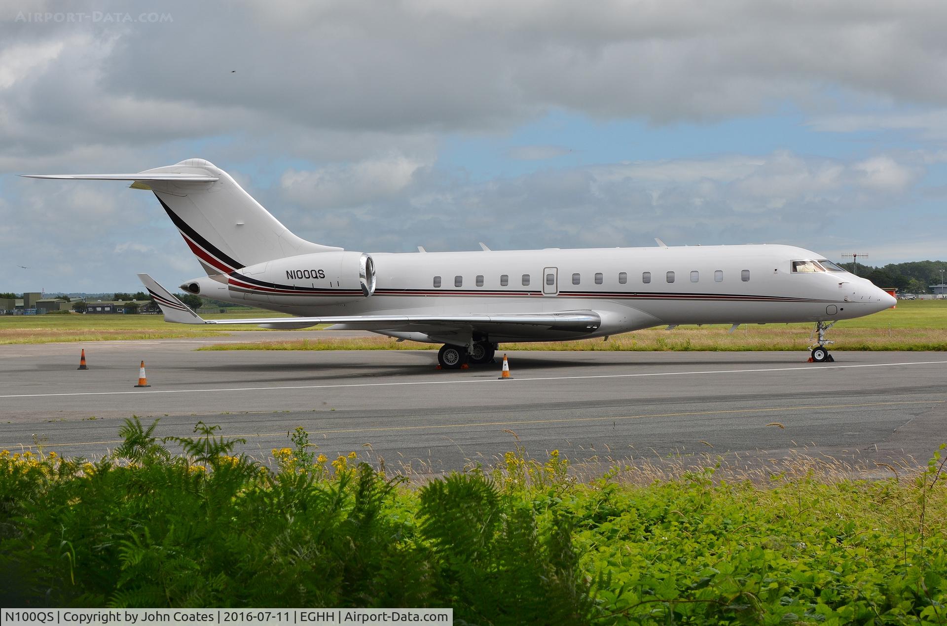 N100QS, 2012 Bombardier BD-700-1A11 Global 5000 C/N 9480, Visitor at Signatures