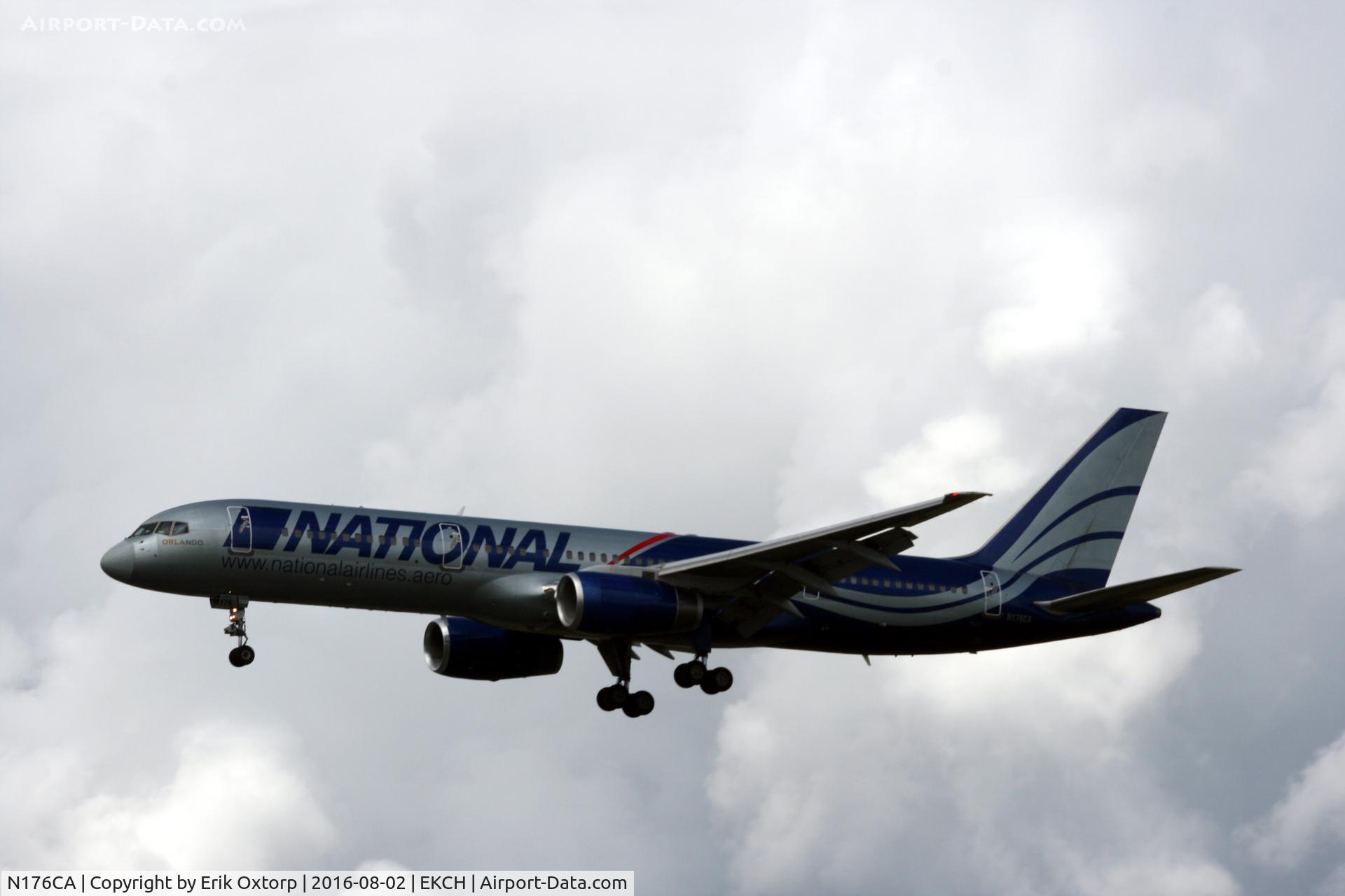 N176CA, 1990 Boeing 757-28A C/N 24543, N176CA landing rw 22L after a flight for WOW KEF-CPH