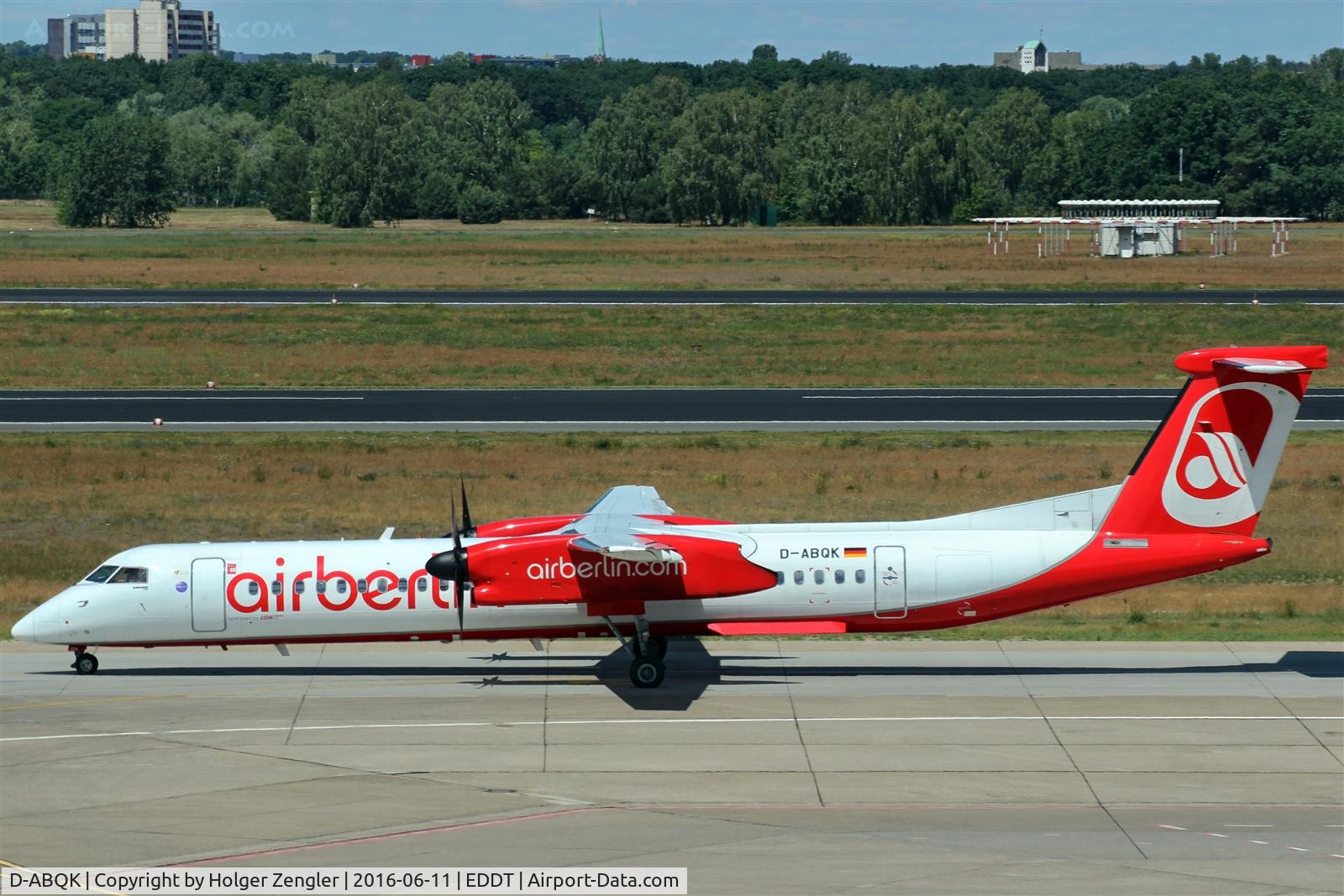 D-ABQK, 2009 De Havilland Canada DHC-8-402Q Dash 8 Dash 8 C/N 4265, TXL waving good bye tour no.4 since 2011