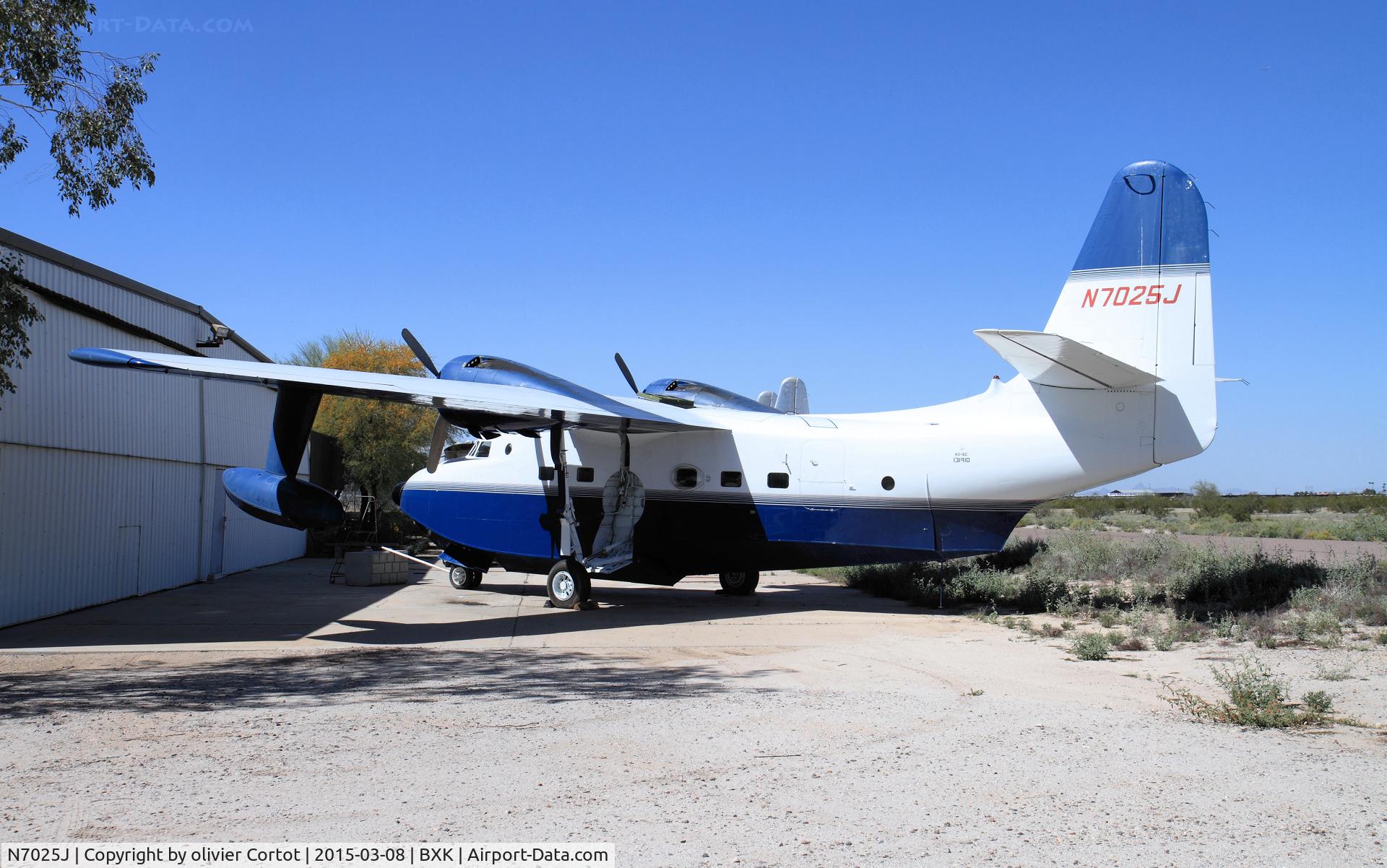N7025J, 1953 Grumman UF-1/HU-16 C/N G-293, Buckeye airfield