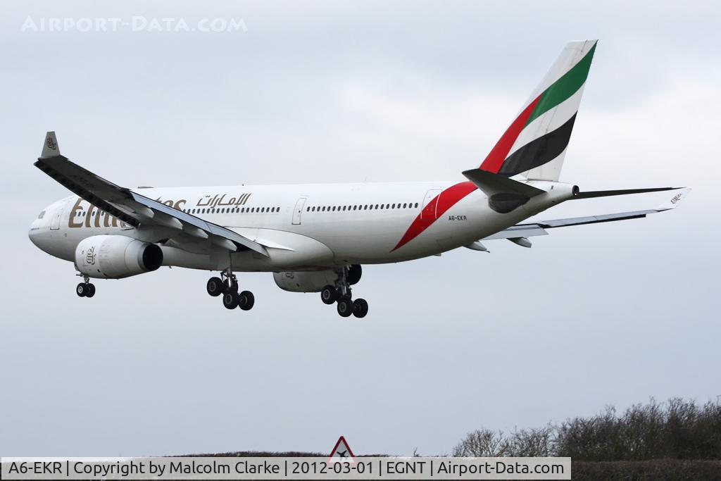 A6-EKR, 1999 Airbus A330-243 C/N 251, Airbus A330-243 on approach to Runway 25 at Newcastle Airport, March 2012.