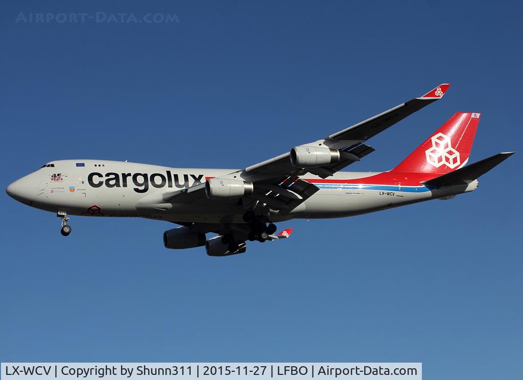 LX-WCV, 2007 Boeing 747-4R7F C/N 35804, Landing rwy 32L in new c/s and with additional '45th anniversary' logo