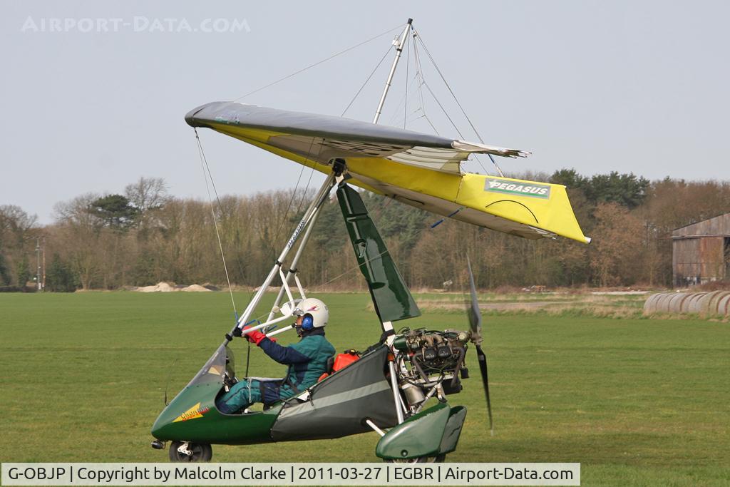G-OBJP, 2001 Pegasus Quantum 15-912 C/N 7847, Pegasus Quantum 15-912 at Breighton Airfield, March 27th 2001.