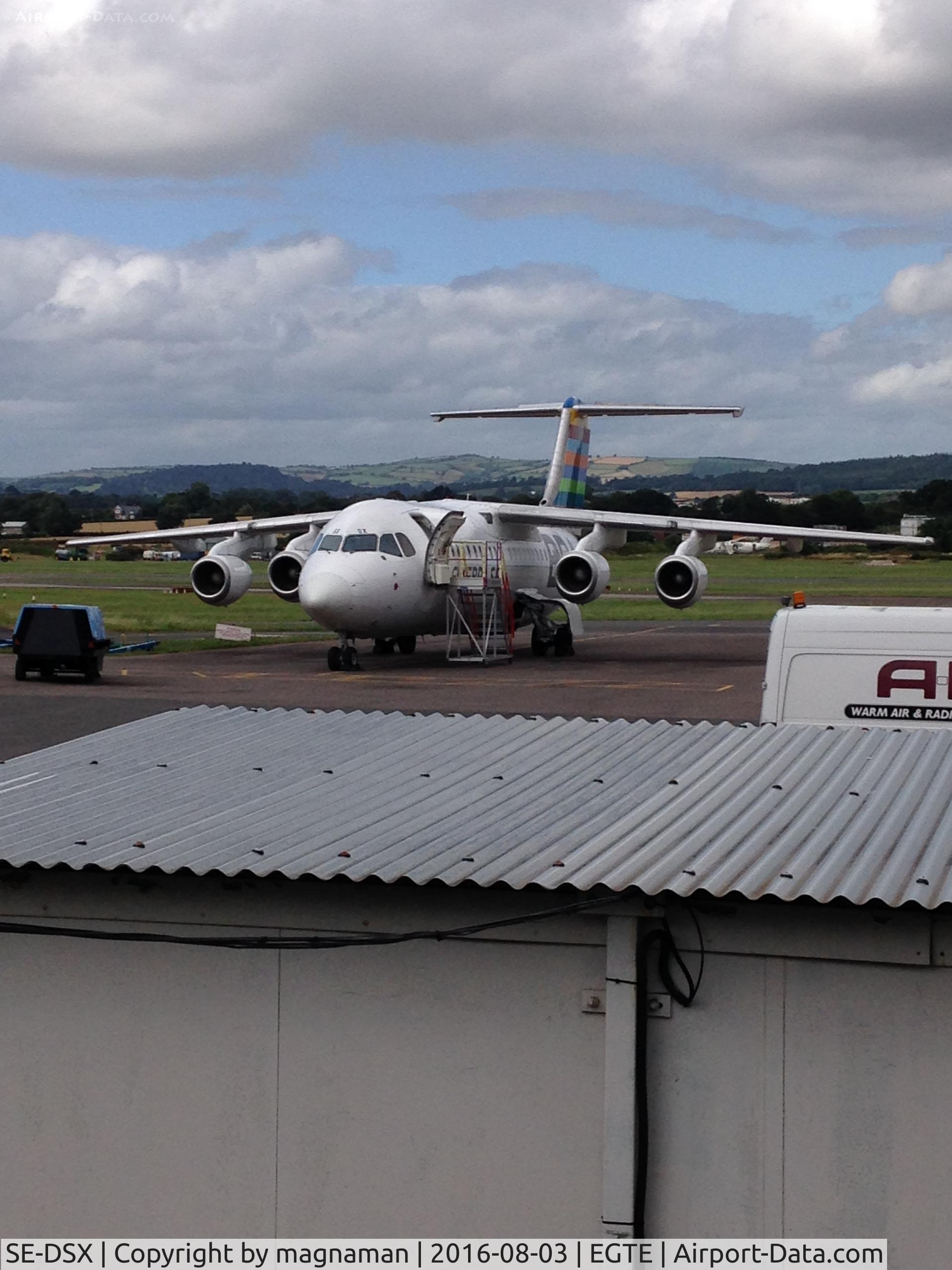 SE-DSX, 1994 British Aerospace Avro 146-RJ100 C/N E3255, in for maintenance