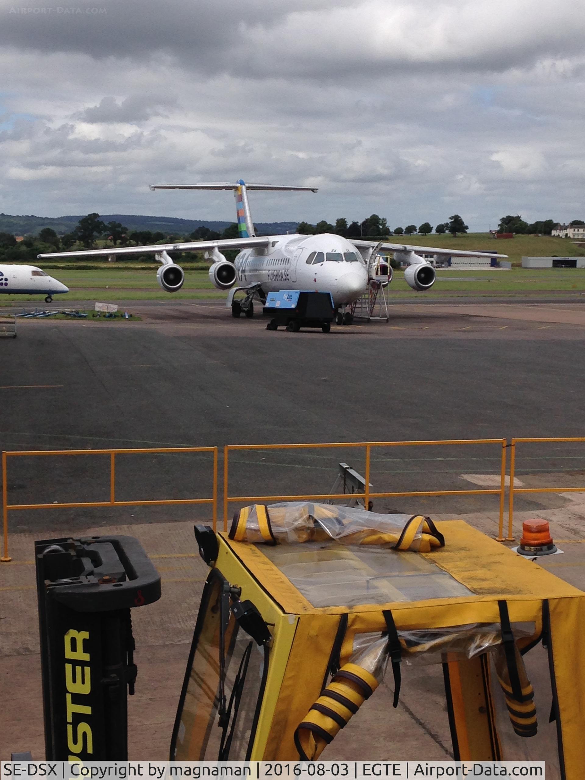SE-DSX, 1994 British Aerospace Avro 146-RJ100 C/N E3255, with fly be for maintenance