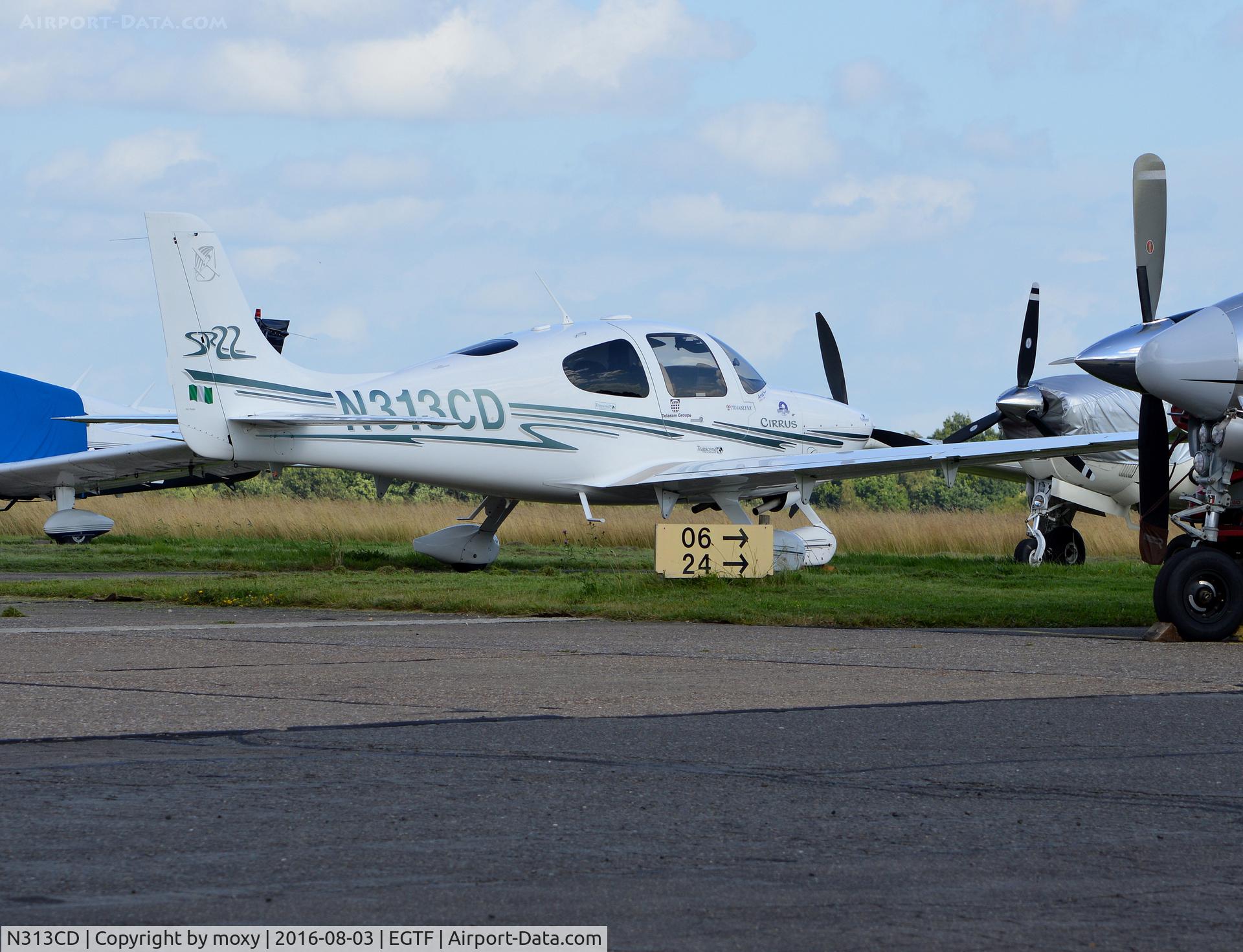 N313CD, 2004 Cirrus SR22 C/N 0812, Cirrus SR22 at Fairoaks.