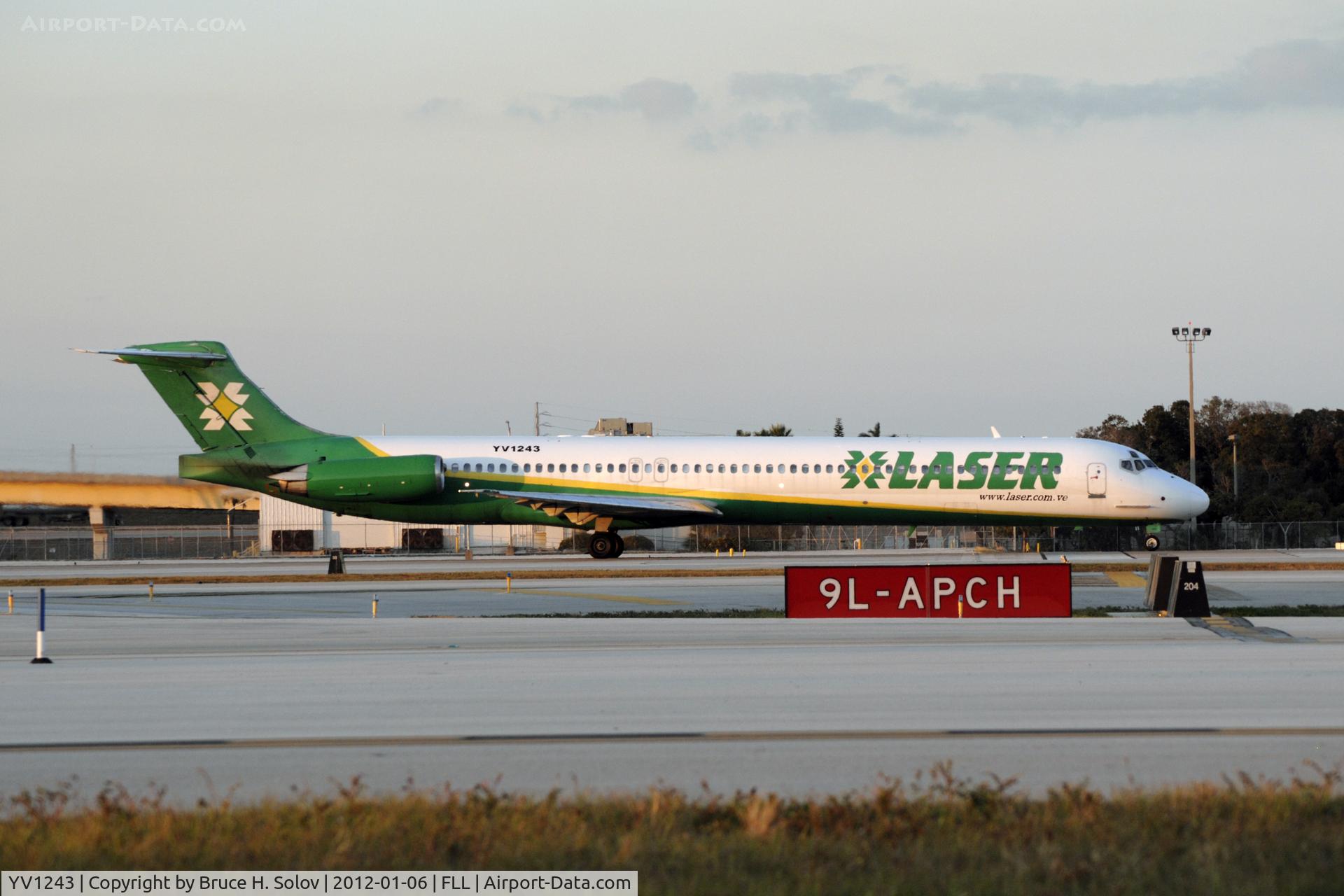 YV1243, McDonnell Douglas MD-81 (DC-9-81) C/N 49908, On the tarmac at FLL