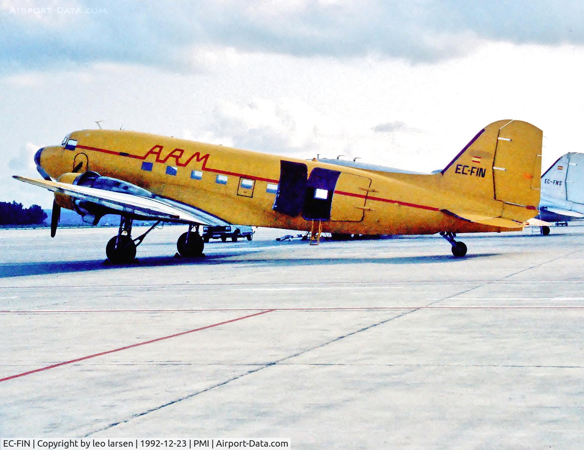 EC-FIN, 1943 Douglas DC-3C C/N 13087, Palme de Mallorca 23.12.92.ex 42-93202.To N47FL