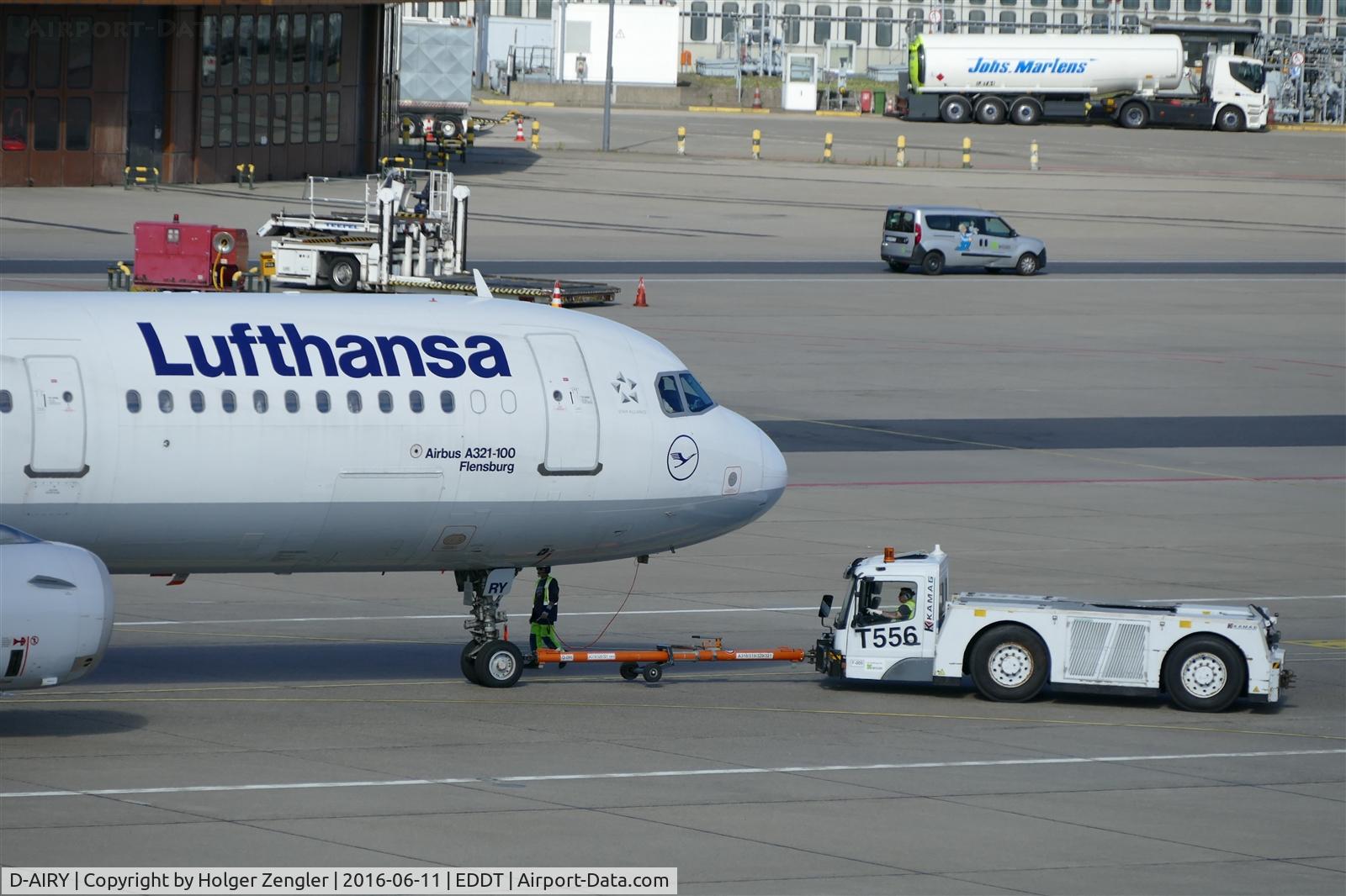 D-AIRY, 1998 Airbus A321-131 C/N 0901, TXL waving good bye tour no.4 since 2011