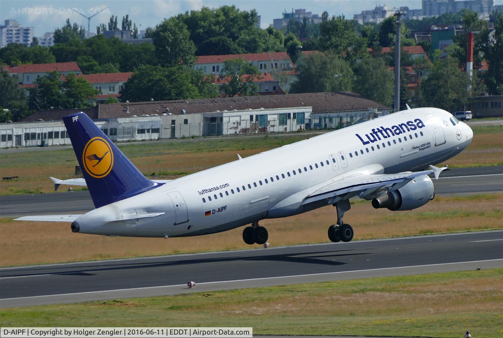 D-AIPF, 1989 Airbus A320-211 C/N 0083, TXL waving good bye tour no.4 since 2011