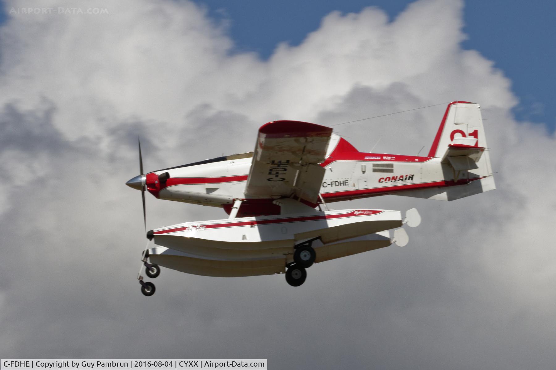 C-FDHE, 2009 Air Tractor AT-802F Fire Boss C/N 802A-0346, Landing
