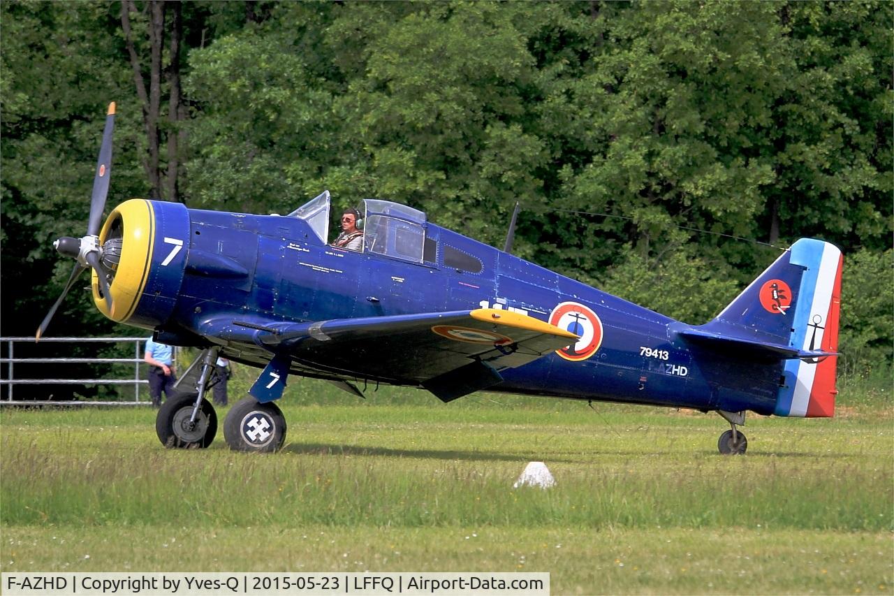 F-AZHD, North American NA-68 C/N SA-30, North American NA-68, Landing rwy 28, La Ferté-Alais (LFFQ) Air show 2015