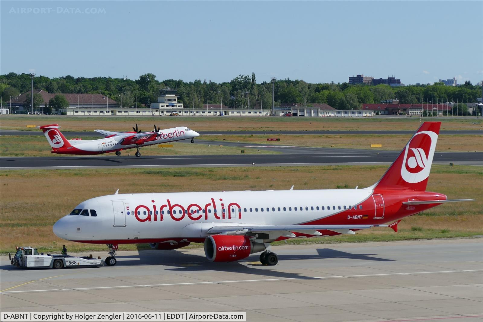 D-ABNT, 2005 Airbus A320-214 C/N 2562, TXL waving good bye tour no.4 since 2011