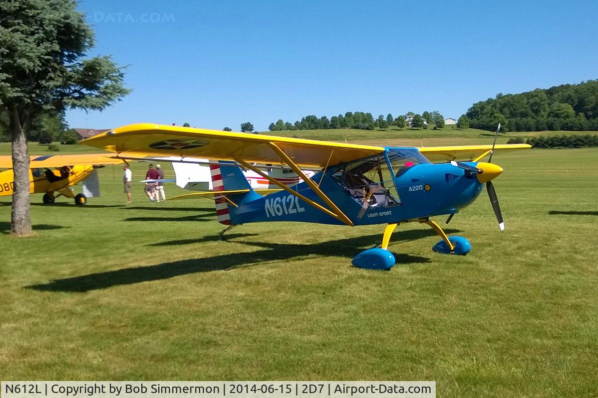 N612L, 2012 Aeropro CZ A220 C/N 35612, Father's Day fly-in at Beach City, Ohio