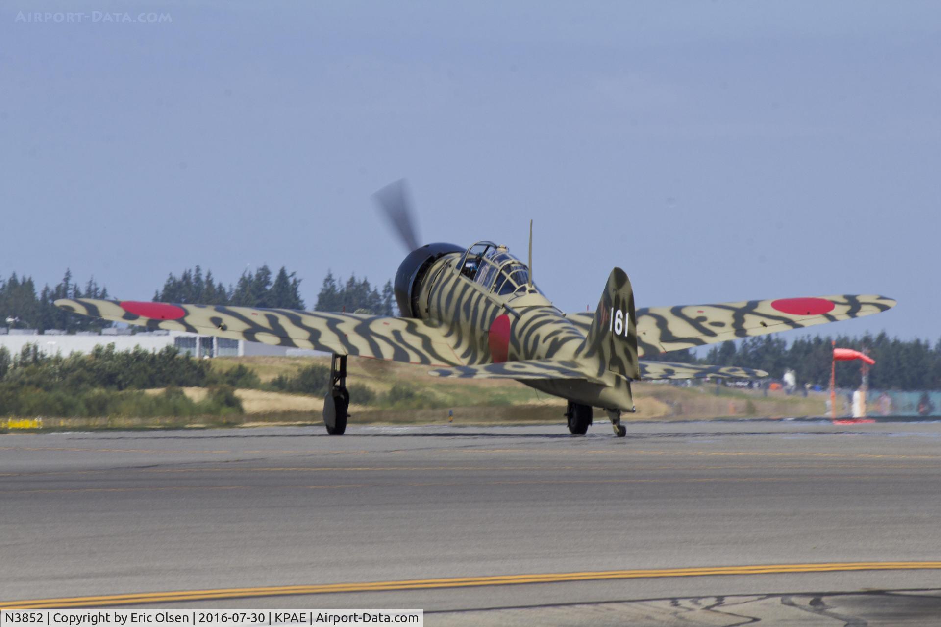 N3852, Mitsubishi A6M3 Reisen (Zero) C/N 3852, A6M3 Zero taxing out for the 2016 FHC Skyfair.