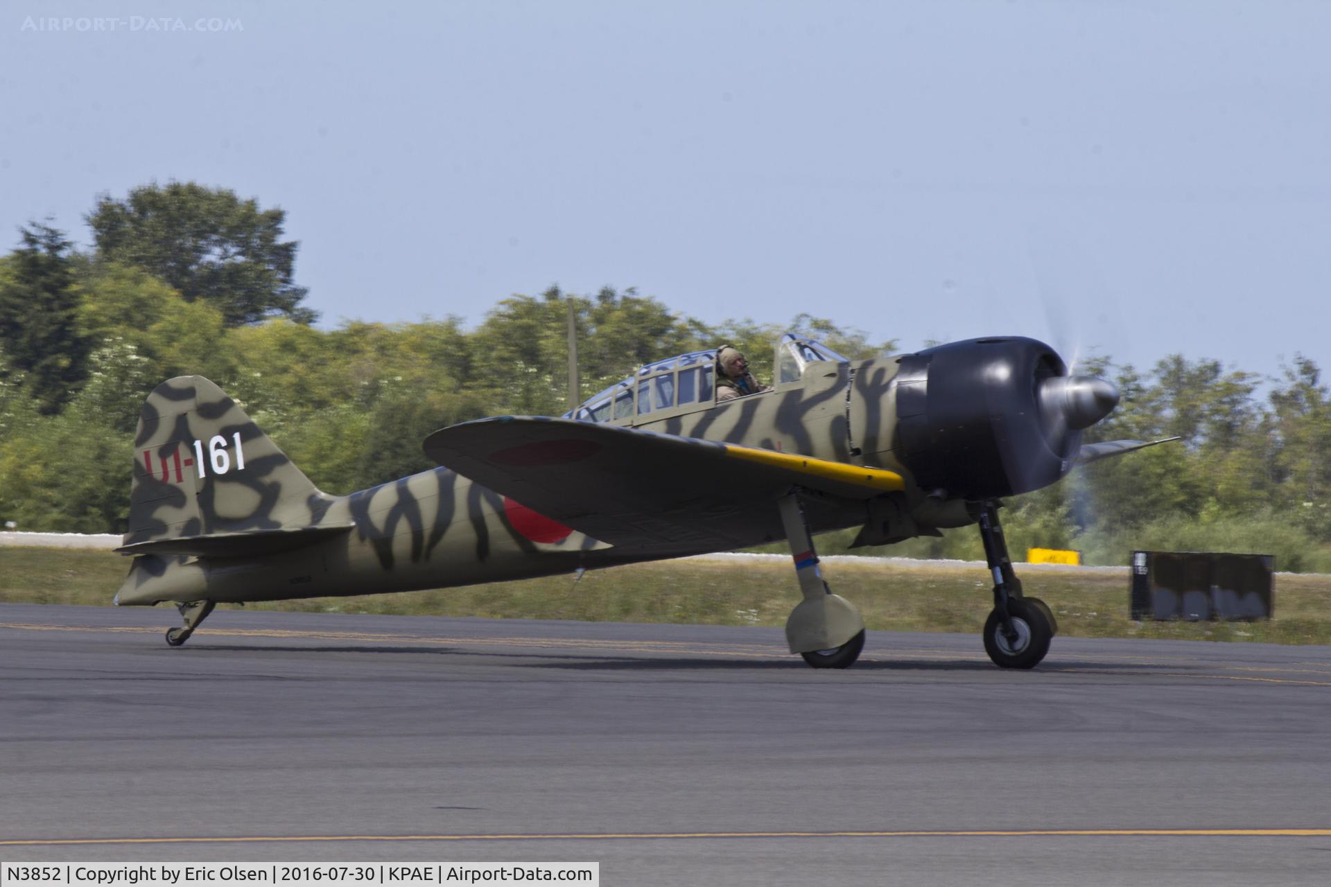 N3852, Mitsubishi A6M3 Reisen (Zero) C/N 3852, A6M3 taxing back in after a flight demo during the 2016 FHC Skyfair.