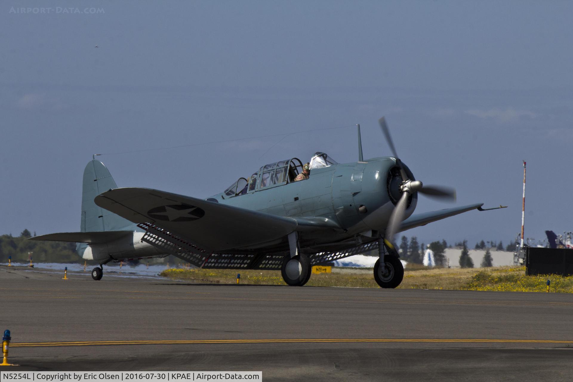 N5254L, 1942 Douglas A-24 C/N 42-60817, Douglas A-24 at the 2016 FHC Skyfair.