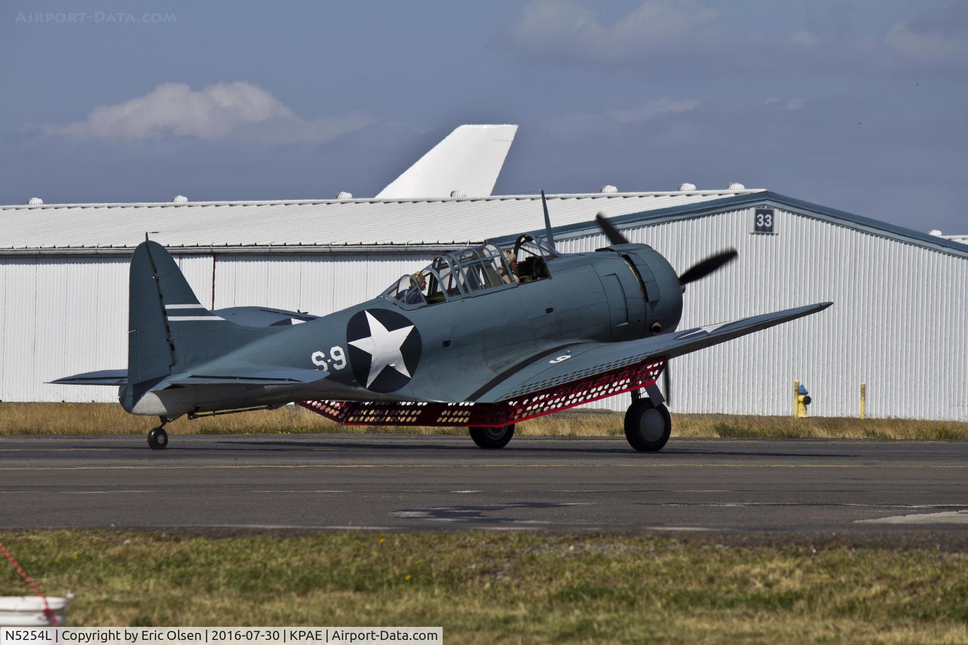 N5254L, 1942 Douglas A-24 C/N 42-60817, A-24 taxing past at the end of the flying for the 2016 FHC Skyfair.
