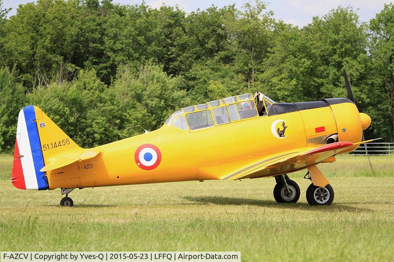 F-AZCV, 1951 North American T-6G Texan C/N 182-143, North American T-6G Texan, Taxiing to parking area, La Ferté-Alais airfield (LFFQ) Airshow 2015