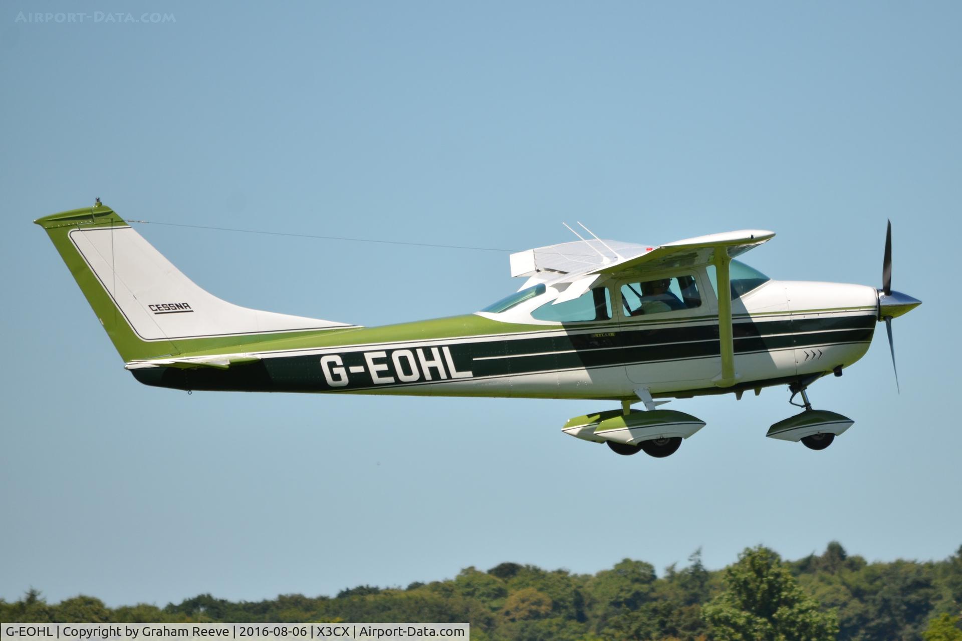 G-EOHL, 1968 Cessna 182L Skylane C/N 182-59279, Landing at Northrepps.