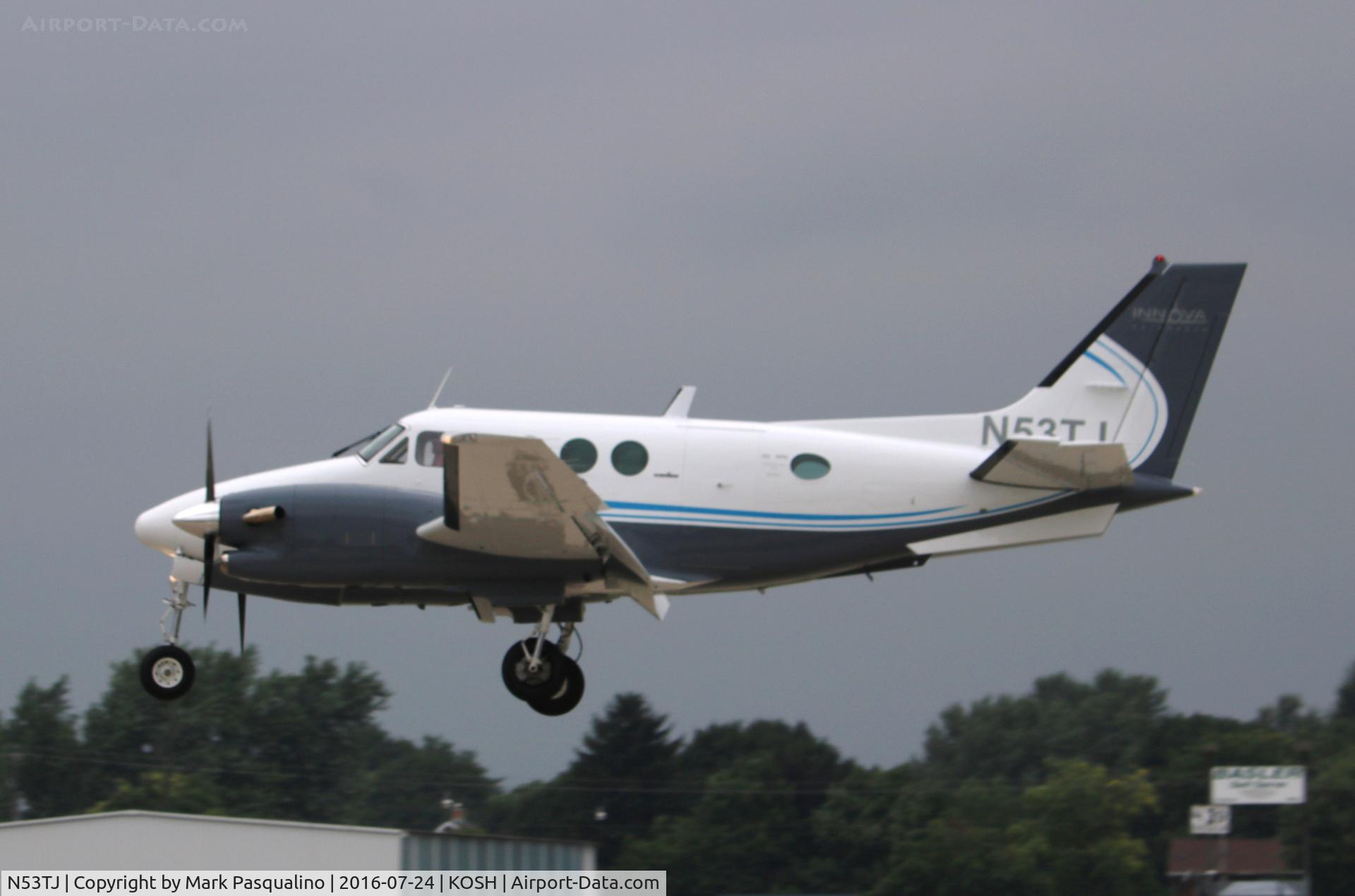 N53TJ, 1989 Beech C90A King Air C/N LJ-1209, Beech C90A