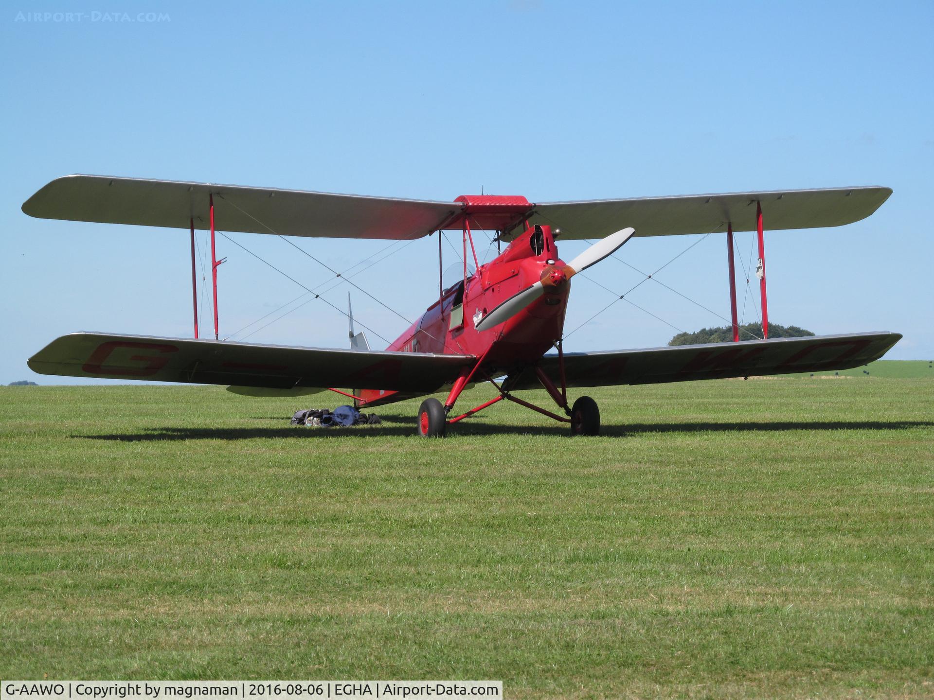 G-AAWO, 1930 De Havilland DH60G Gipsy Moth C/N 1235, sunny fly in visitor