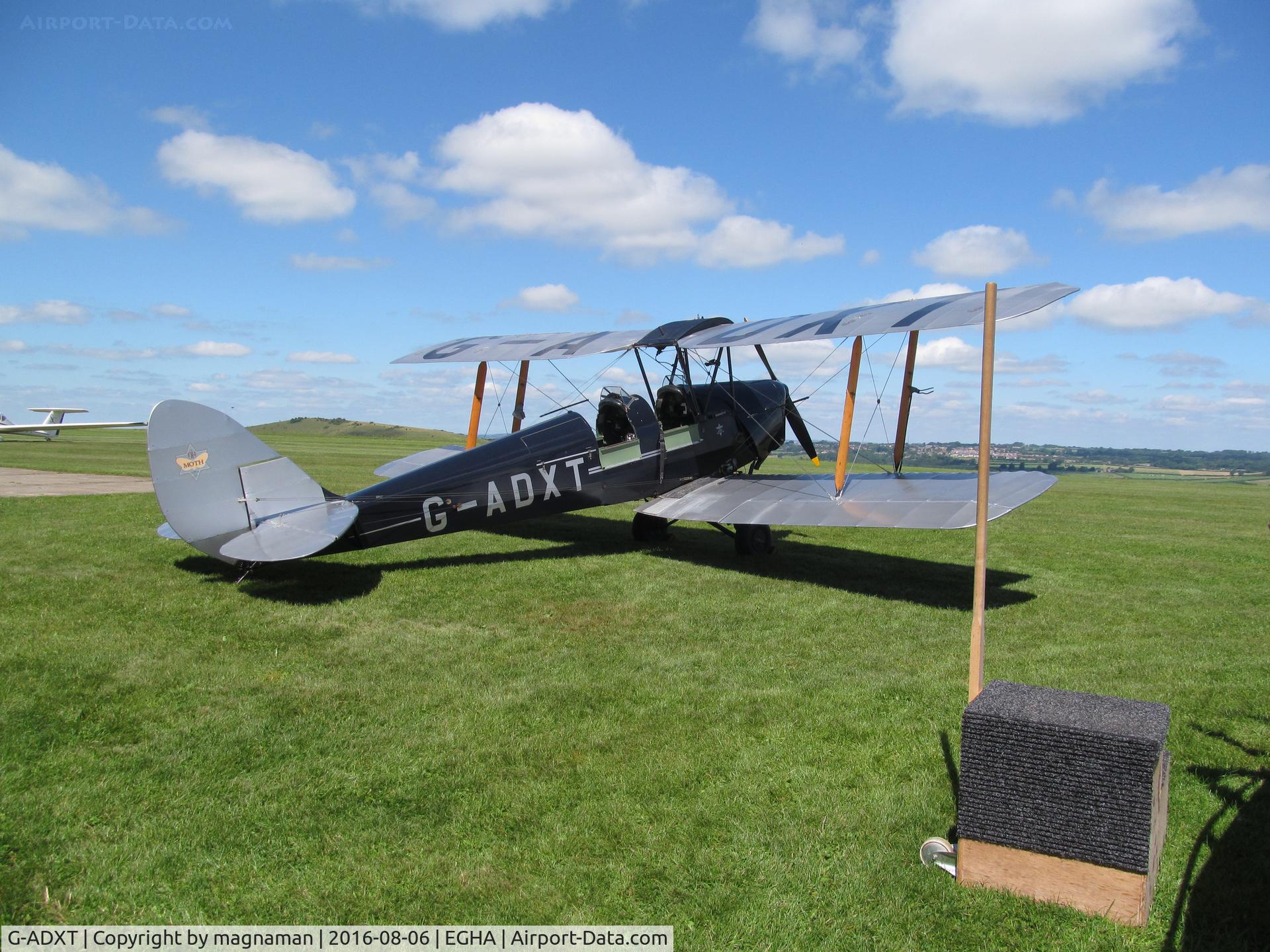 G-ADXT, 1935 De Havilland DH-82A Tiger Moth II C/N 3436, smart resident