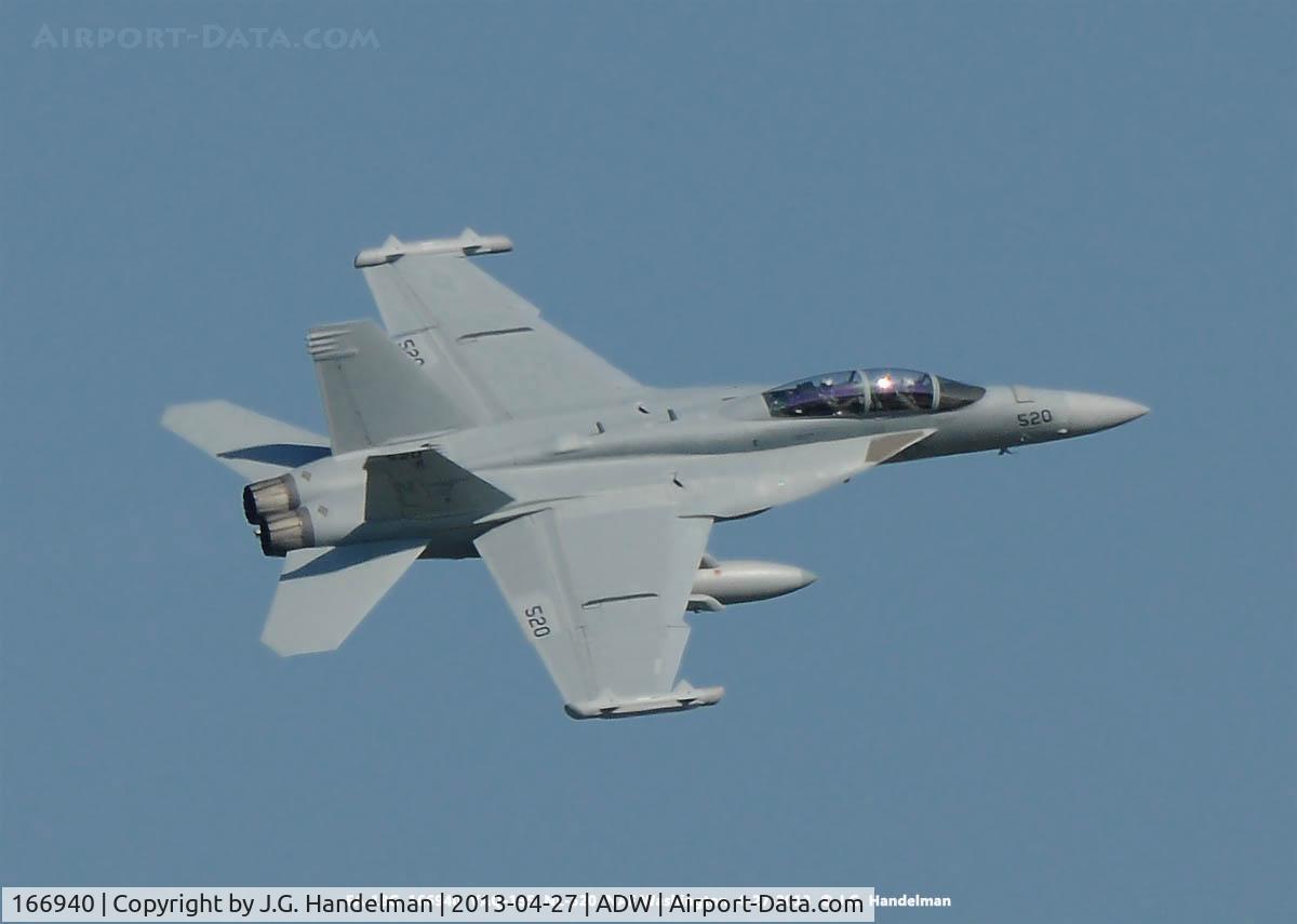 166940, Boeing EA-18G Growler C/N G-25, Take off.
