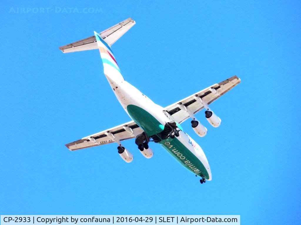 CP-2933, 1999 BAE Systems Avro 146-RJ85 C/N E.2348, Arriving to El Trompillo