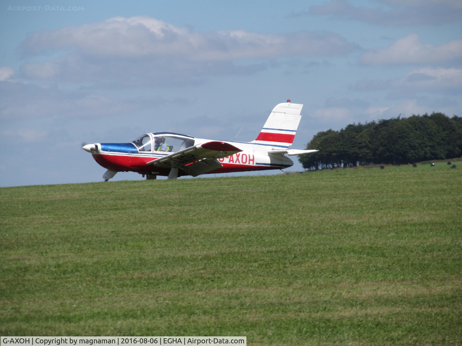 G-AXOH, 1969 Socata MS.894A Rallye Minerva 220 C/N 11062, landing