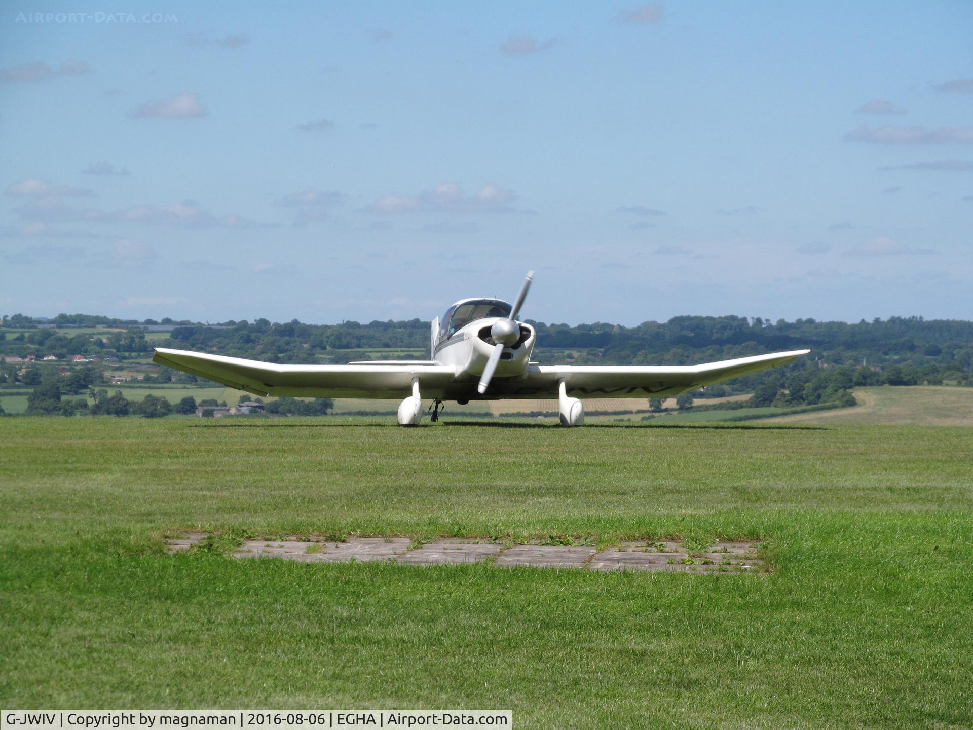 G-JWIV, 1963 CEA Jodel DR-1051 C/N 431, just landed