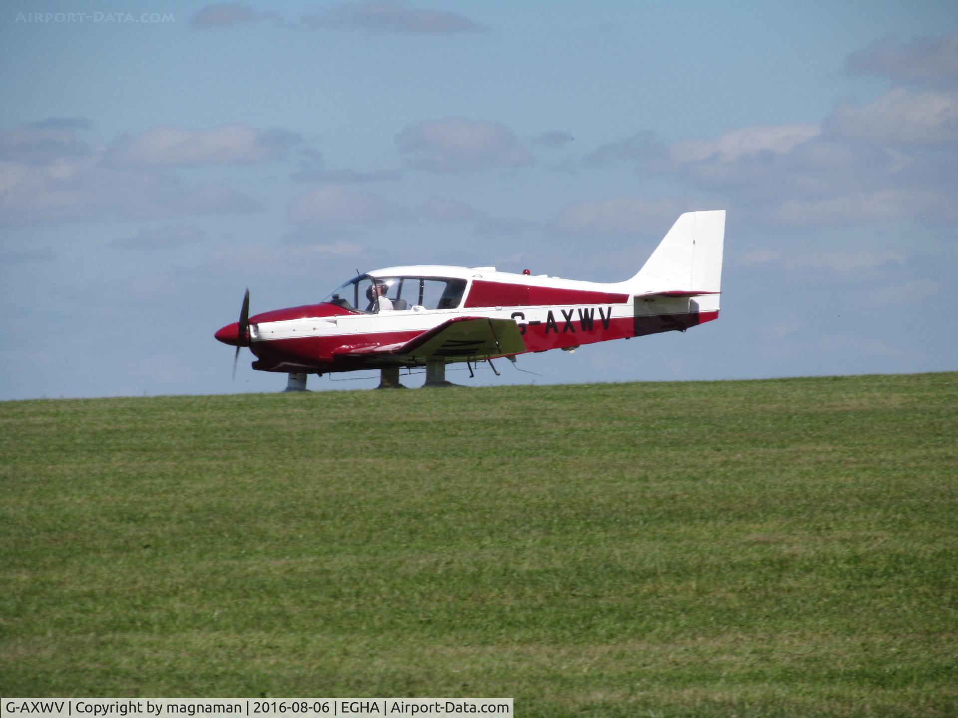 G-AXWV, 1967 CEA DR-253 Regent C/N 104, landing