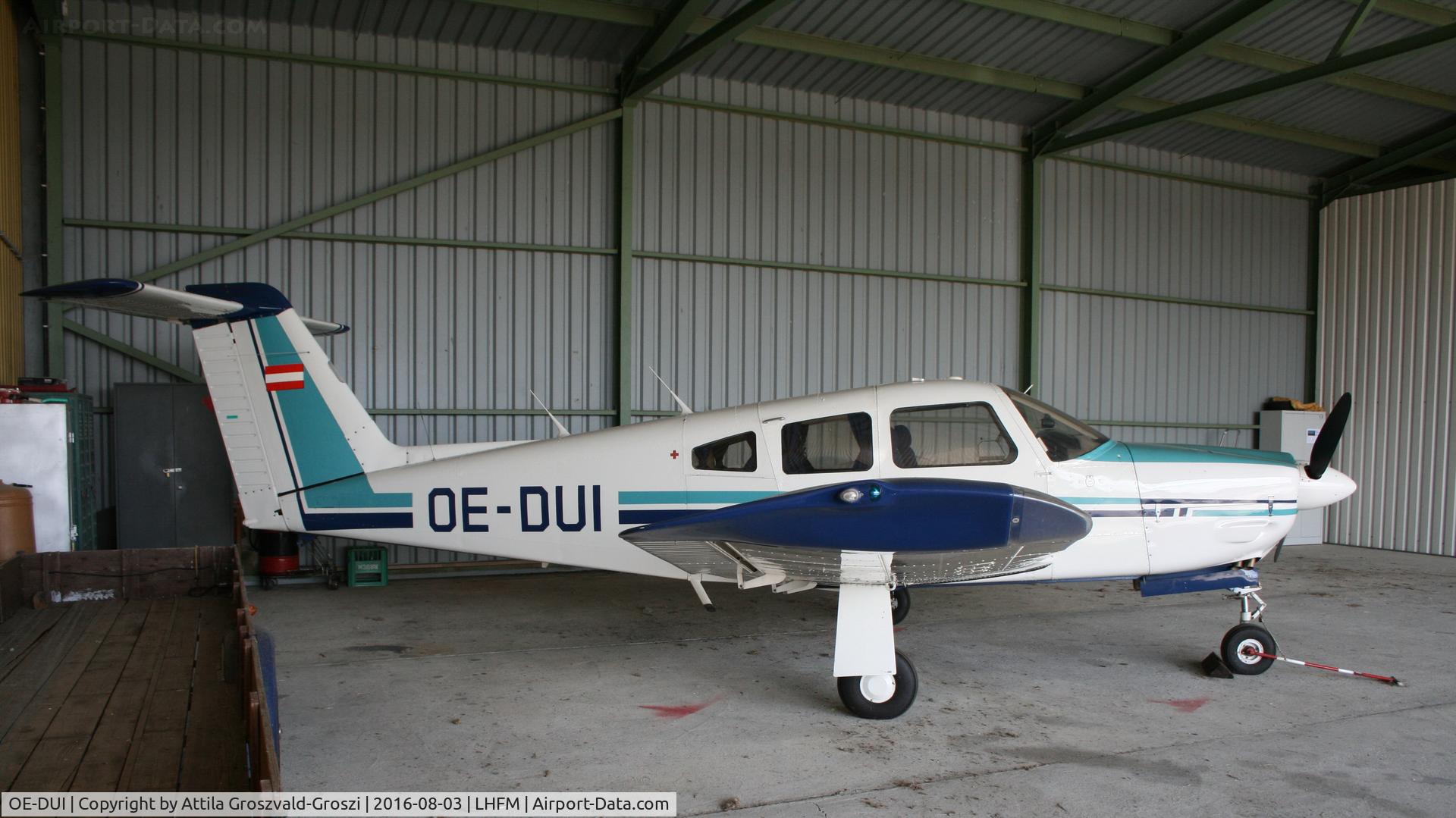 OE-DUI, Piper PA-28RT-201 Arrow IV C/N 28R-8018076, Fertoszentmiklós, Meidl-Airport, Hungary