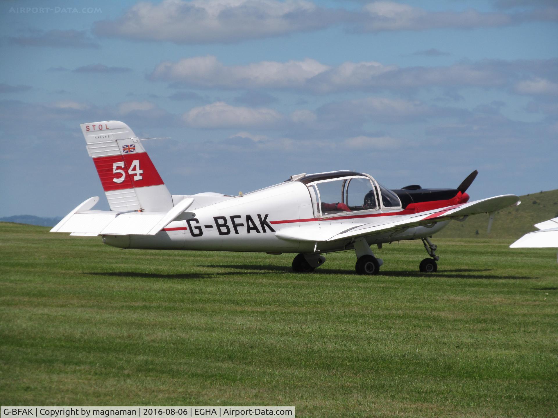 G-BFAK, 1965 Morane-Saulnier MS-892A Rallye Commodore 150 C/N 10595, nice rallye