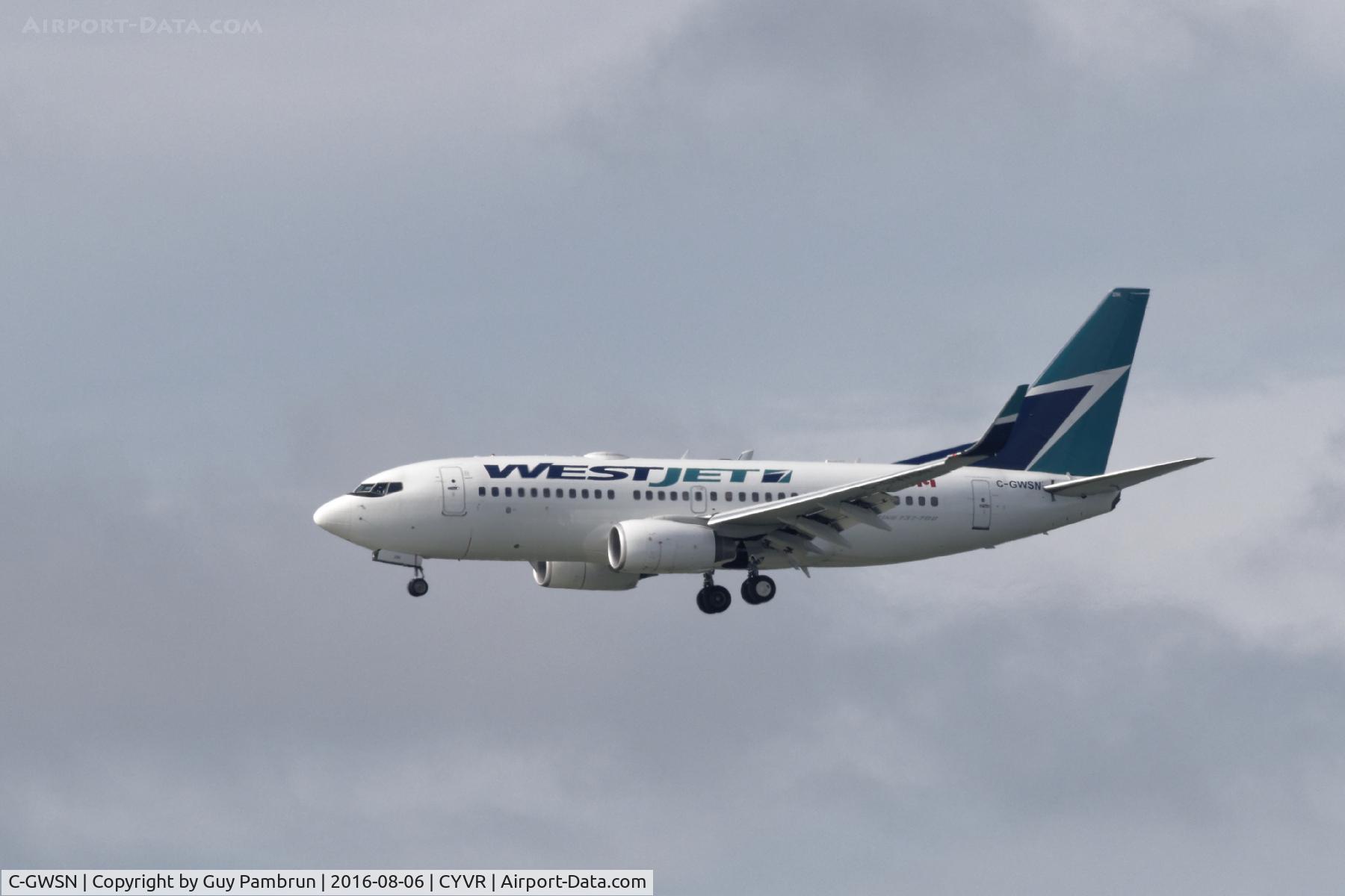 C-GWSN, 2009 Boeing 737-7CT C/N 37089, Landing