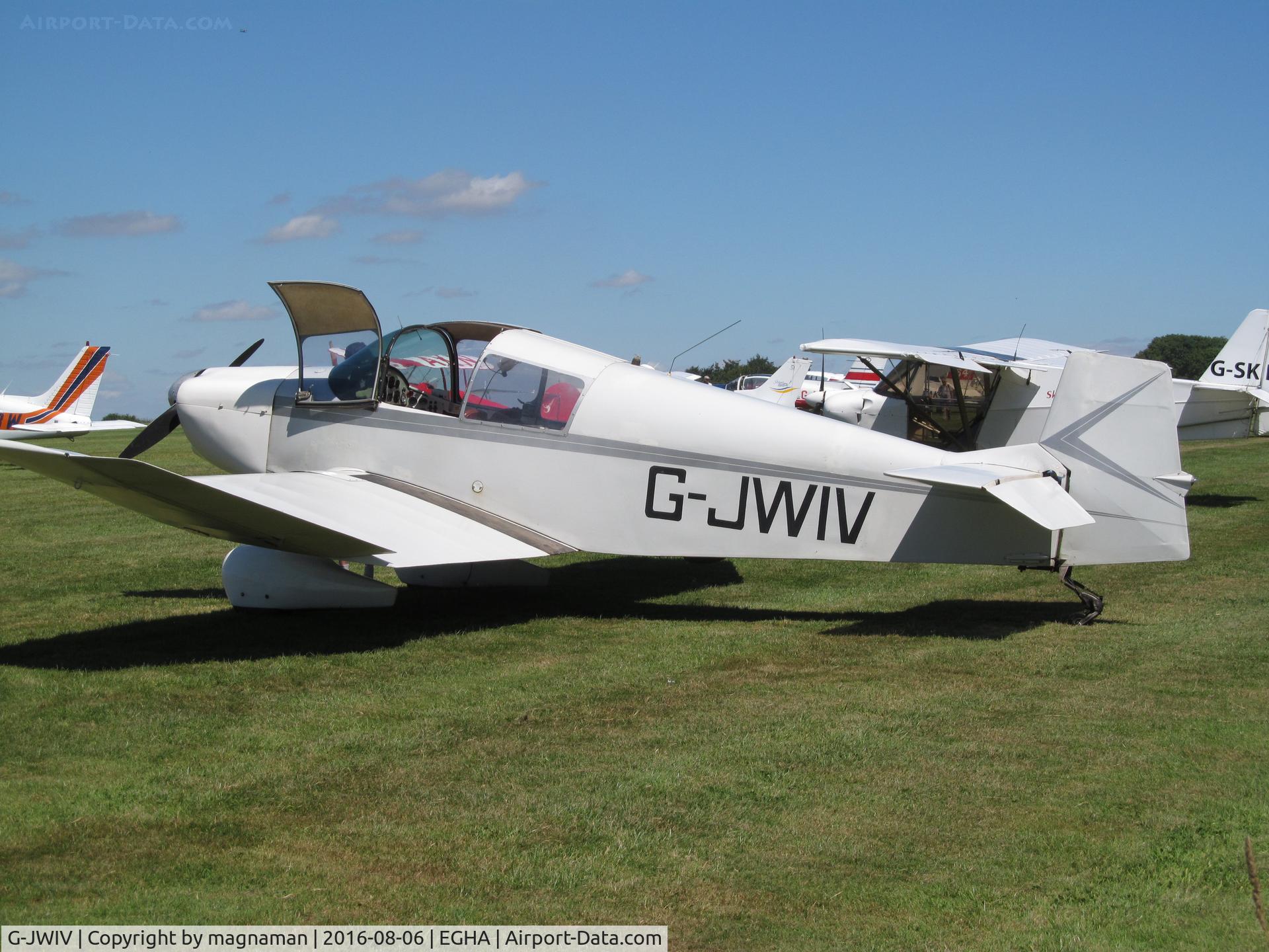G-JWIV, 1963 CEA Jodel DR-1051 C/N 431, on grass parking
