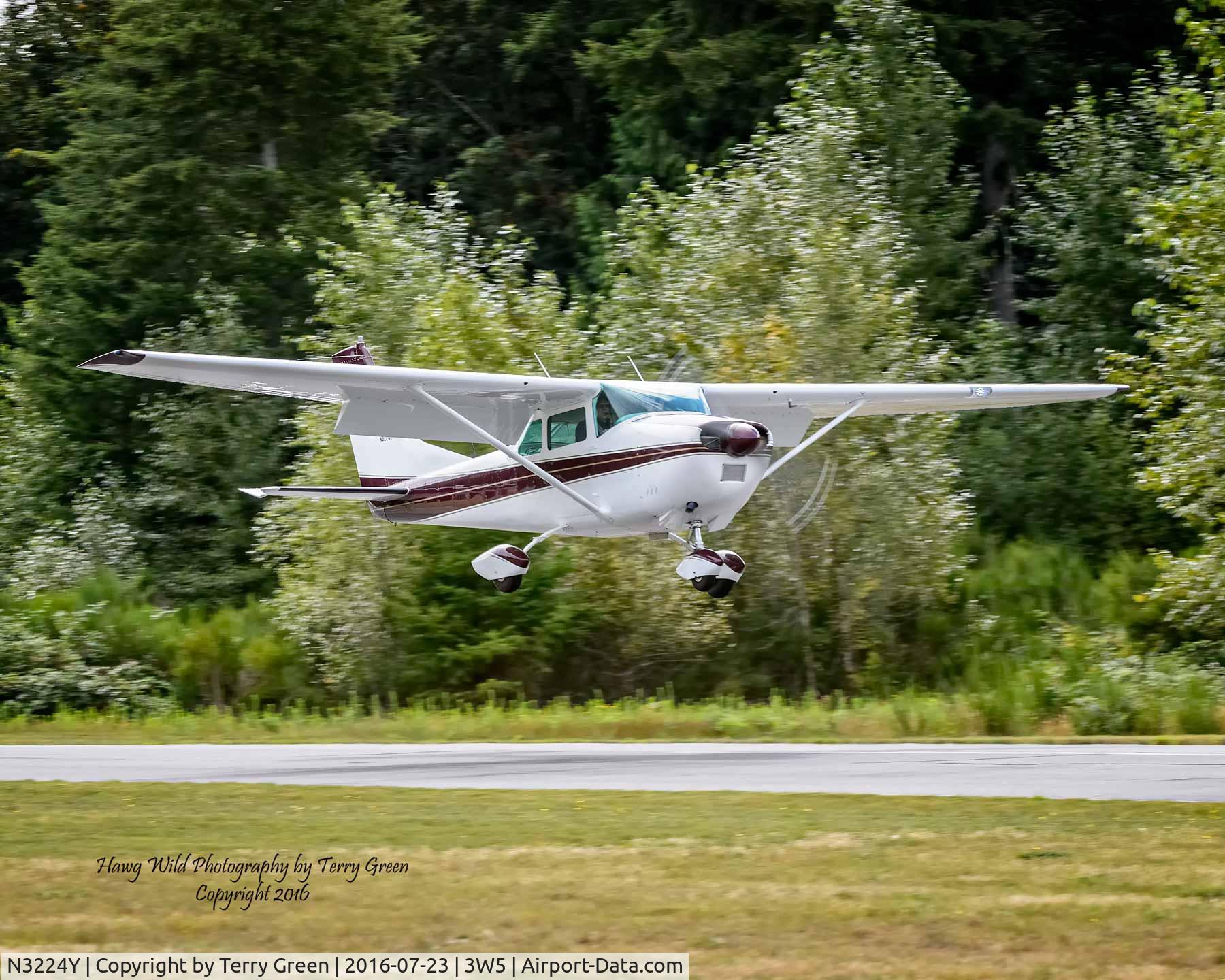 N3224Y, 1962 Cessna 182E Skylane C/N 18254224, 2016 North Cascades Vintage Aircraft Museum Fly-In Mears Field 3W5 Concrete Washington