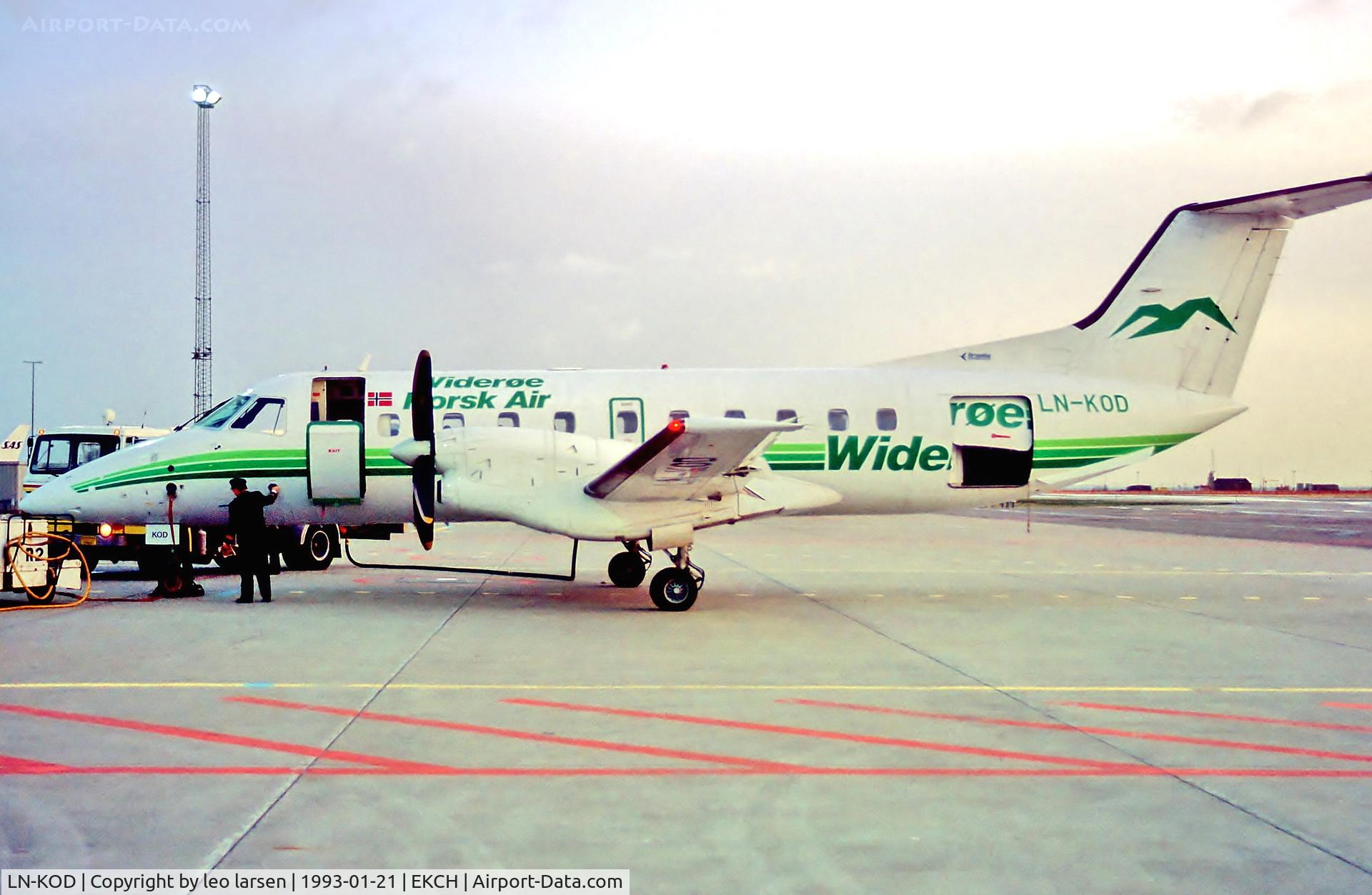 LN-KOD, 1986 Embraer EMB-120RT Brasilia C/N 120027, Copenhagen 21.1.93