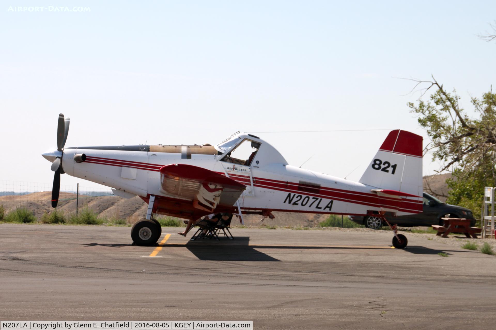 N207LA, 2005 Air Tractor AT-802A C/N 802A-0207, Found on the ramp