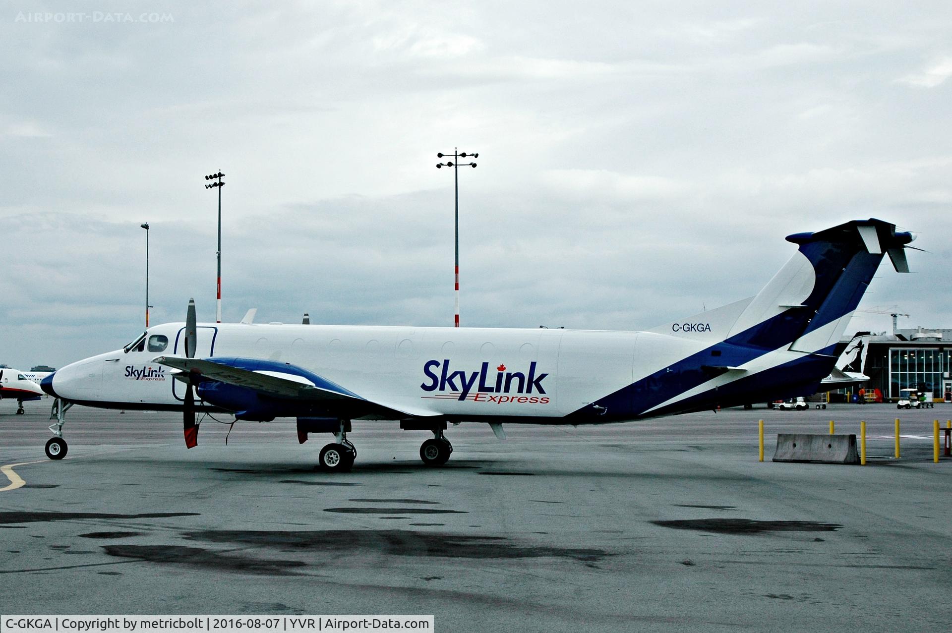C-GKGA, 1990 Beech 1900C-1 C/N UC-117, In its latest colour scheme.