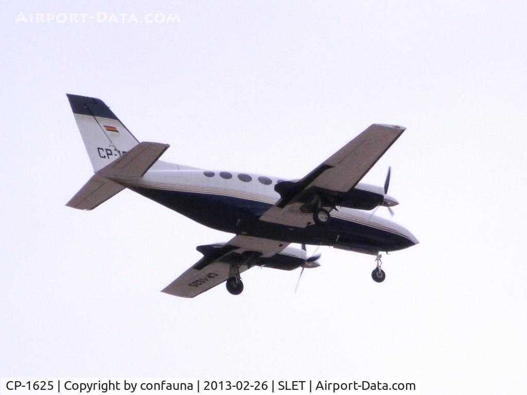 CP-1625, Cessna 414A Chancellor C/N 414A-0469, Arriving to El Trompillo