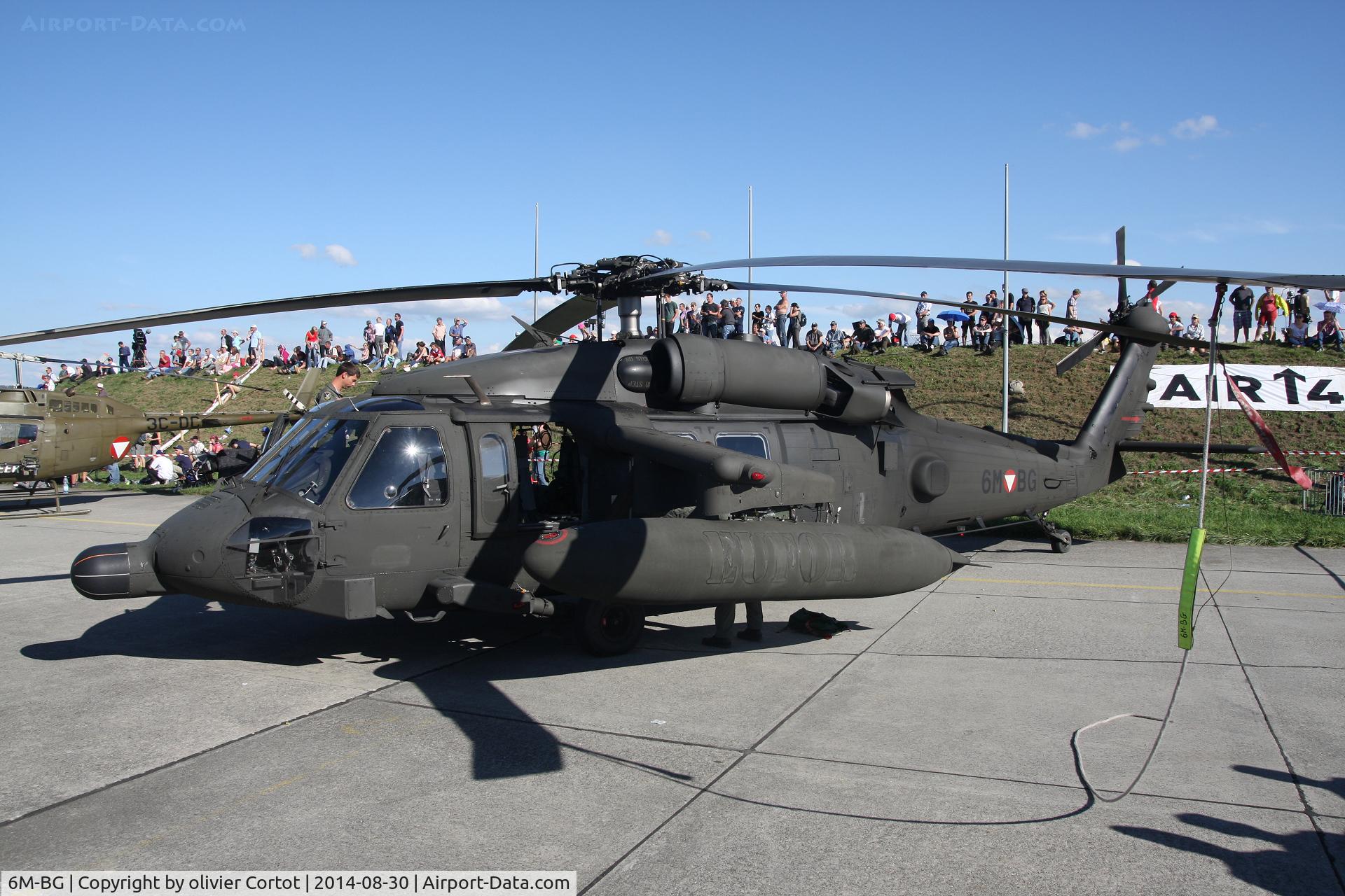 6M-BG, 2002 Sikorsky S-70A-42 Black Hawk C/N 70-2756, ferry configuration, Air 14