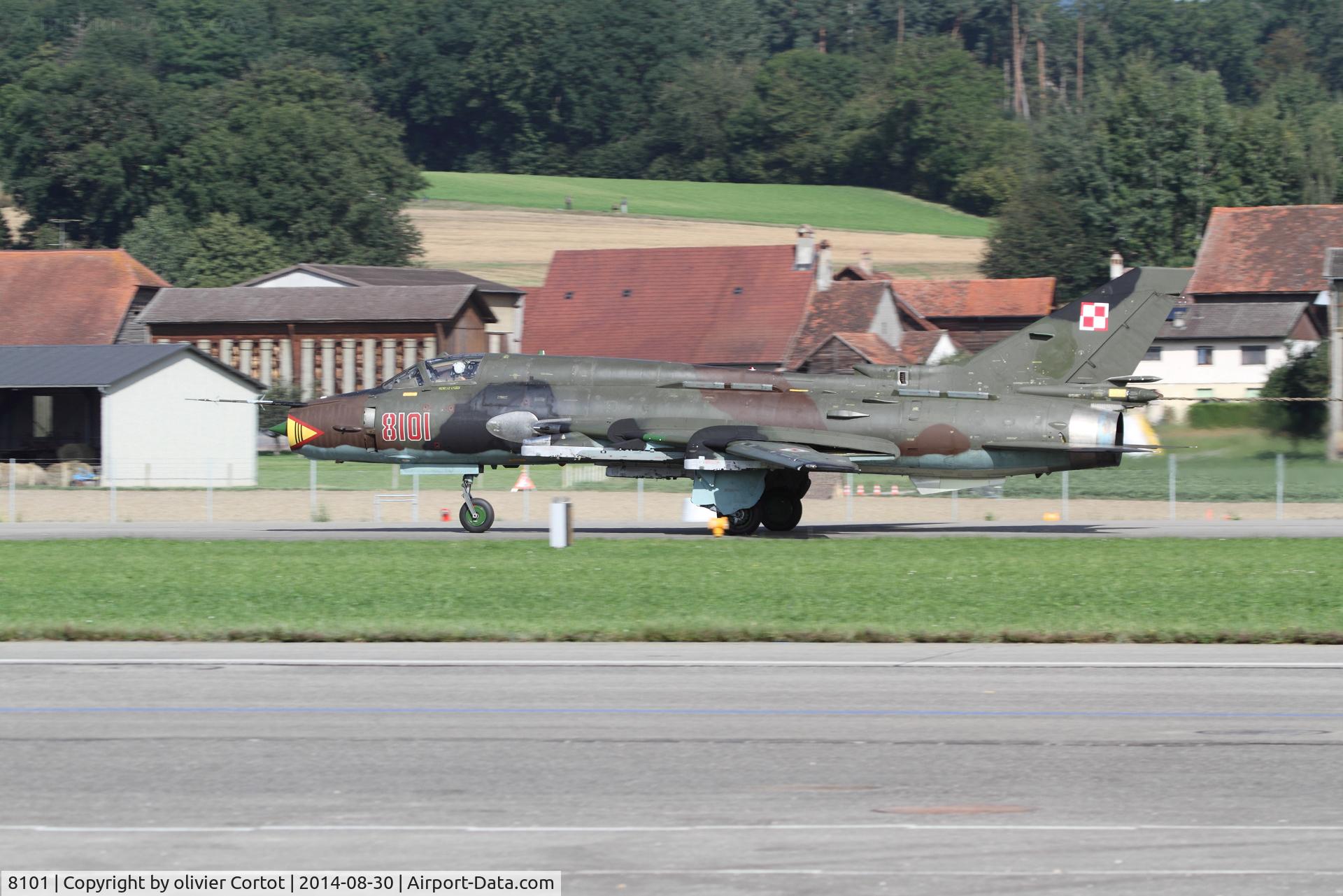 8101, Sukhoi Su-22M-4 C/N 38101, landing, Air 14