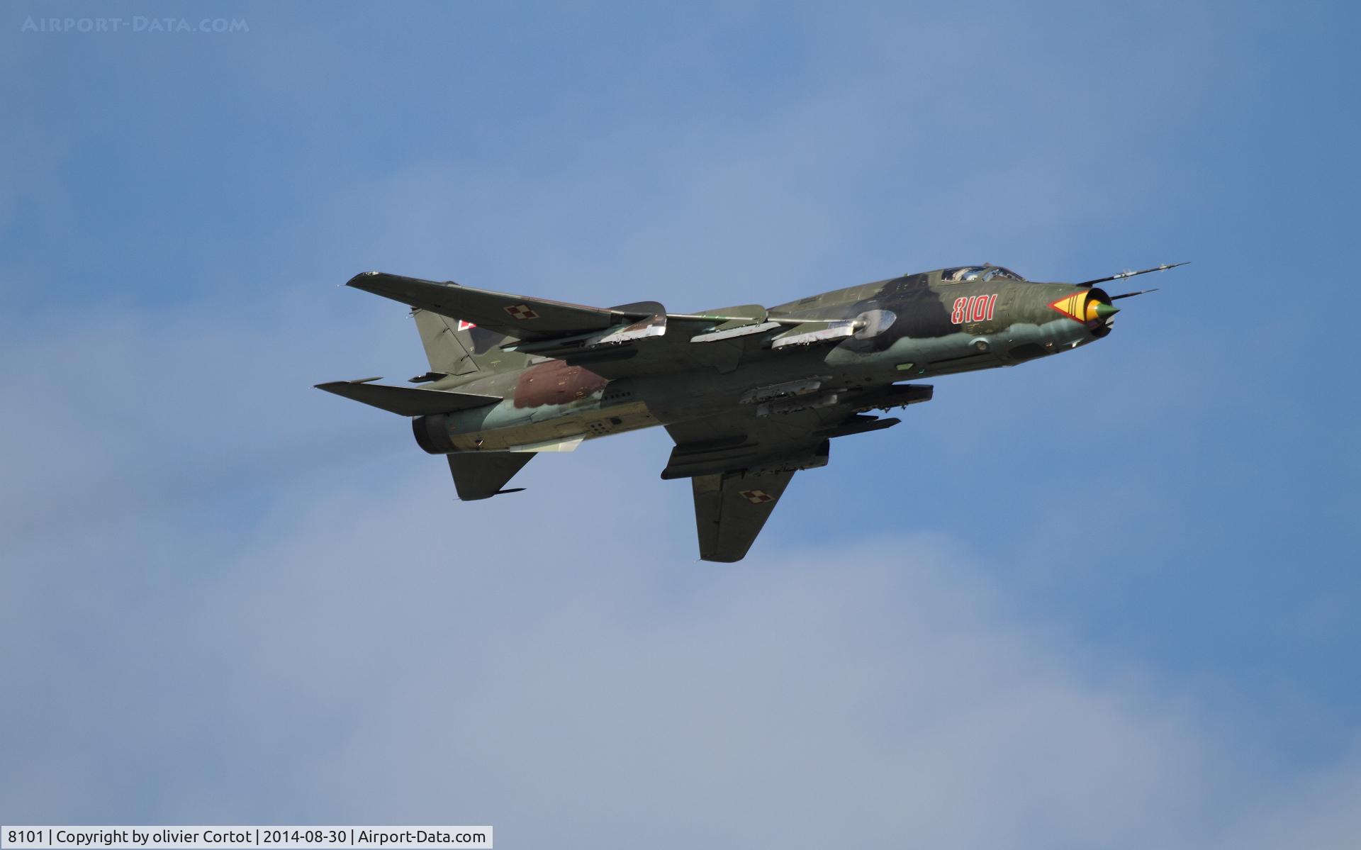 8101, Sukhoi Su-22M-4 C/N 38101, flying display, Air 14