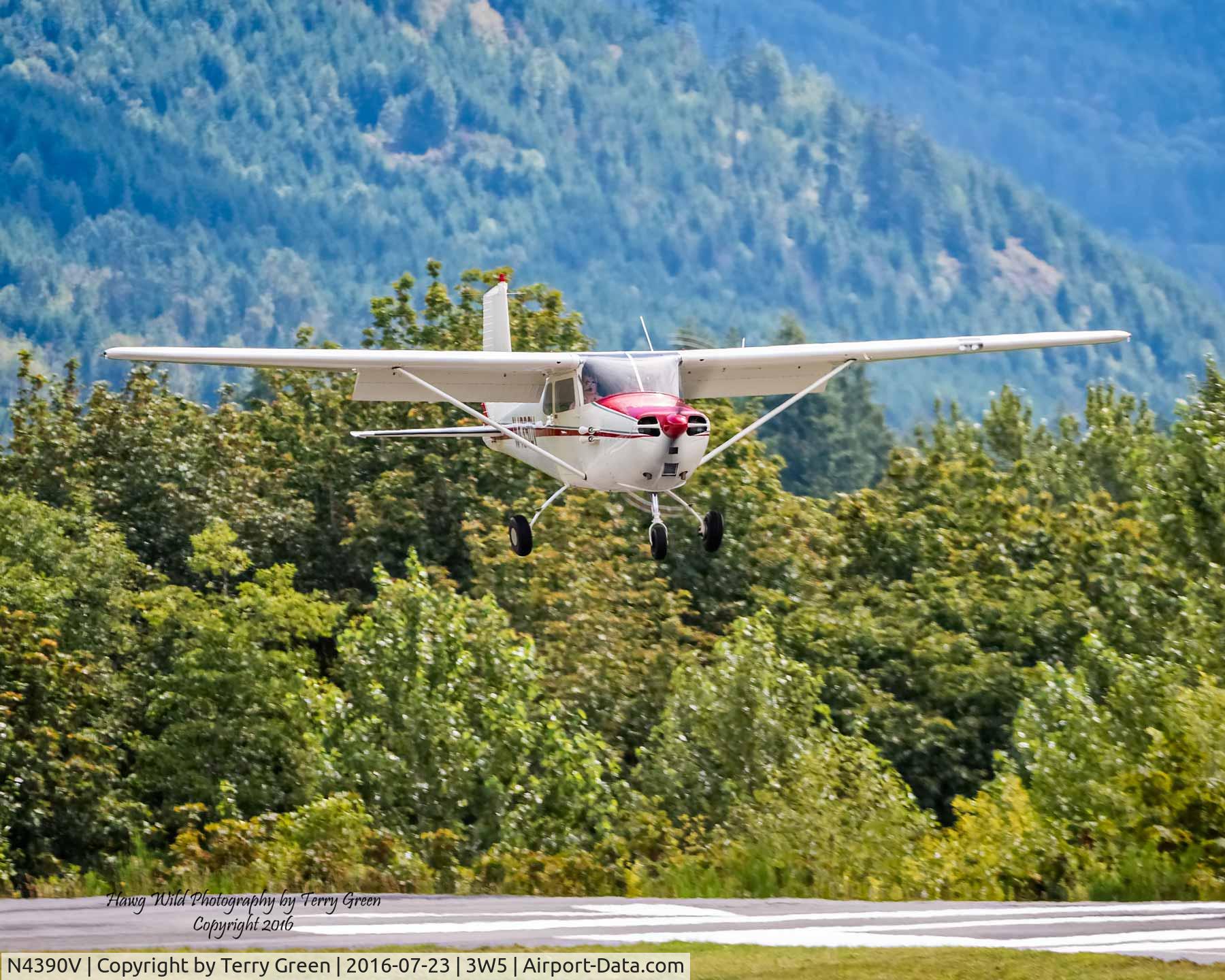 N4390V, 1956 Cessna 172 C/N 28741, 2016 North Cascades Vintage Aircraft Museum Fly-In Mears Field 3W5 Concrete Washington